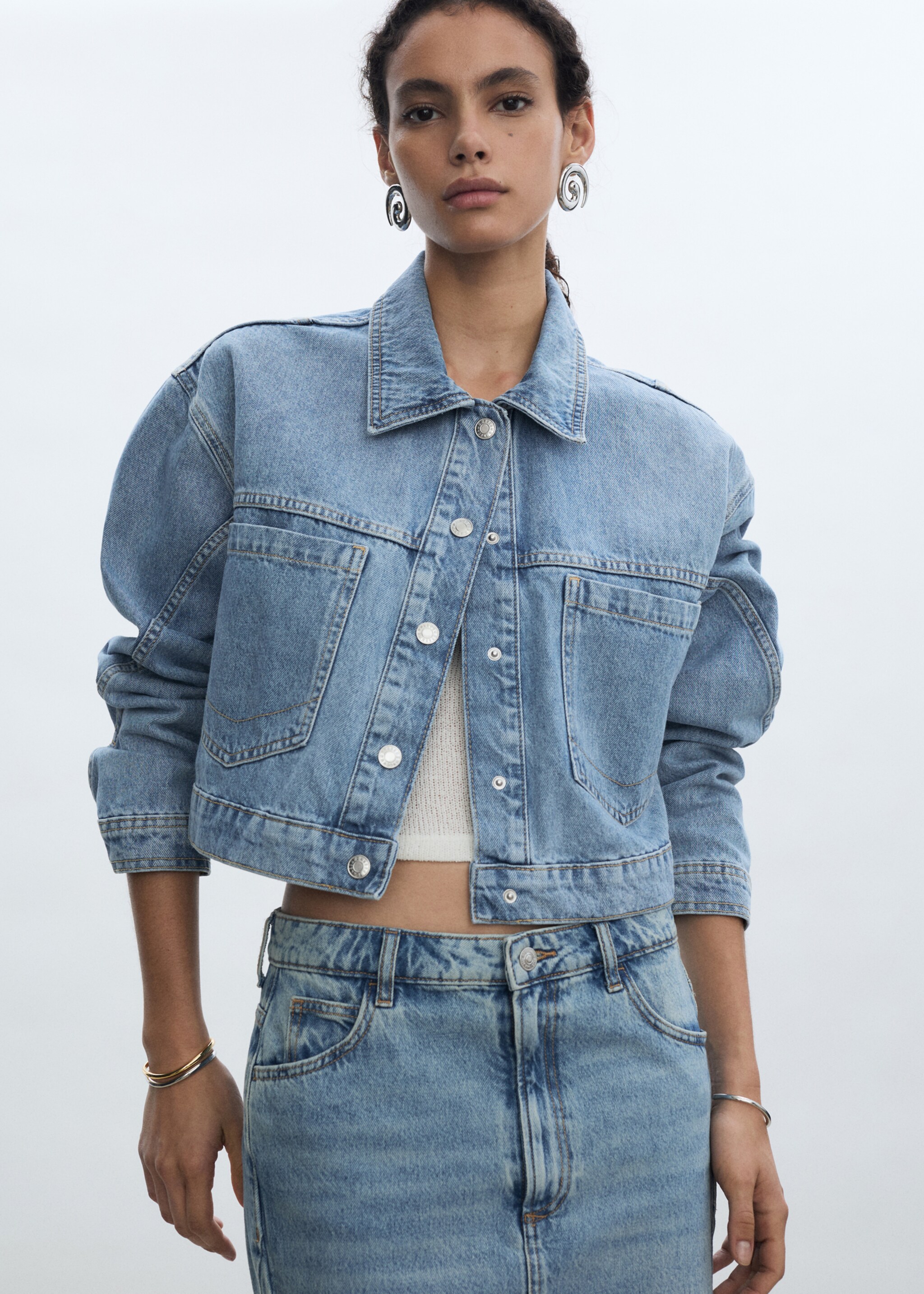 Τζάκετ denim τσέπες - Μεσαίο πλάνο, Μεσαίο Μπλε. Ref: 77060355-00.