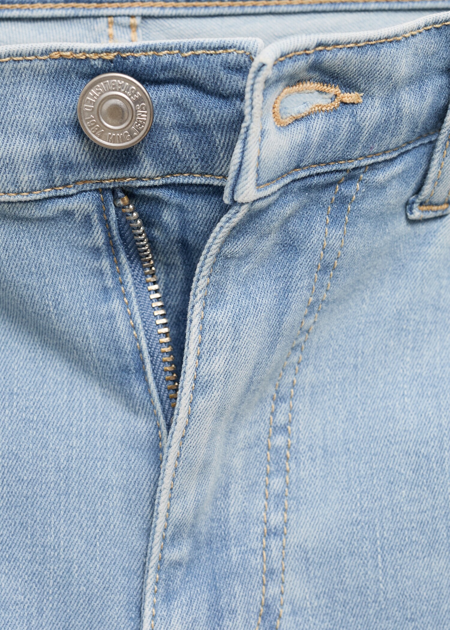 Capri-Jeans mit Seitenschlitz - Detail des Artikels 8