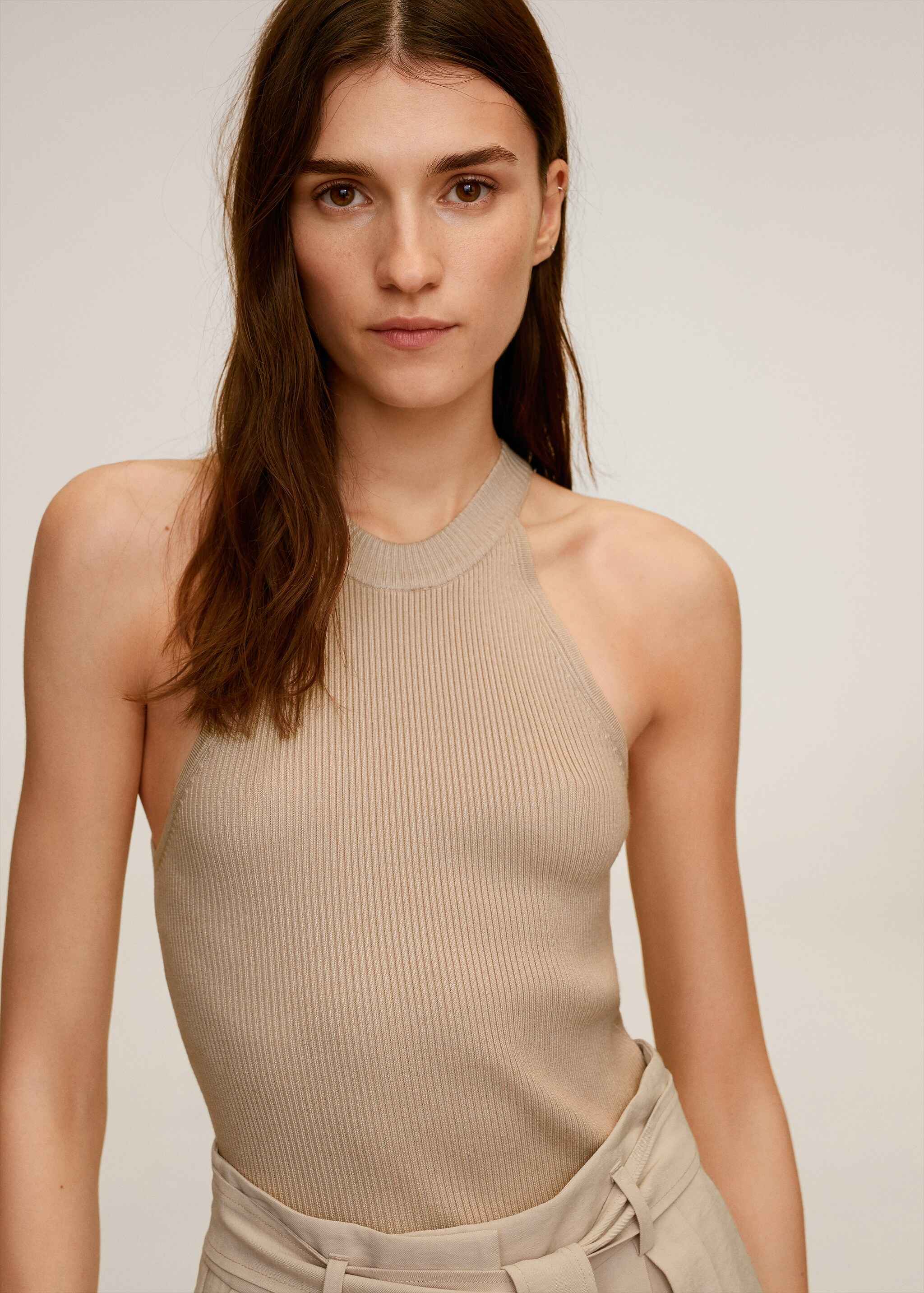 Top halter punto - Plano medio