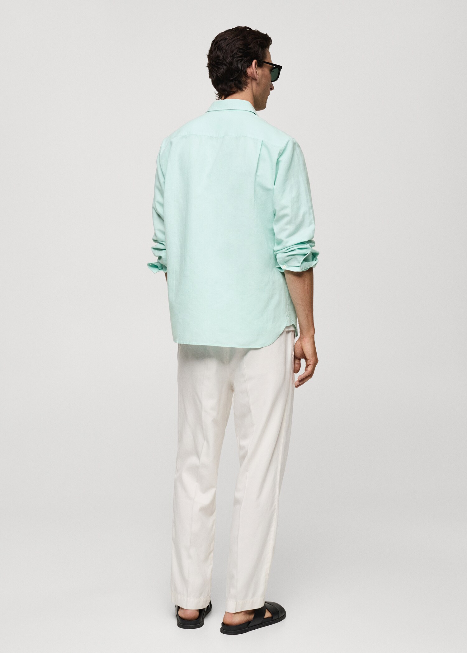 Classic-fit linen-blend shirt - Reverse of the article