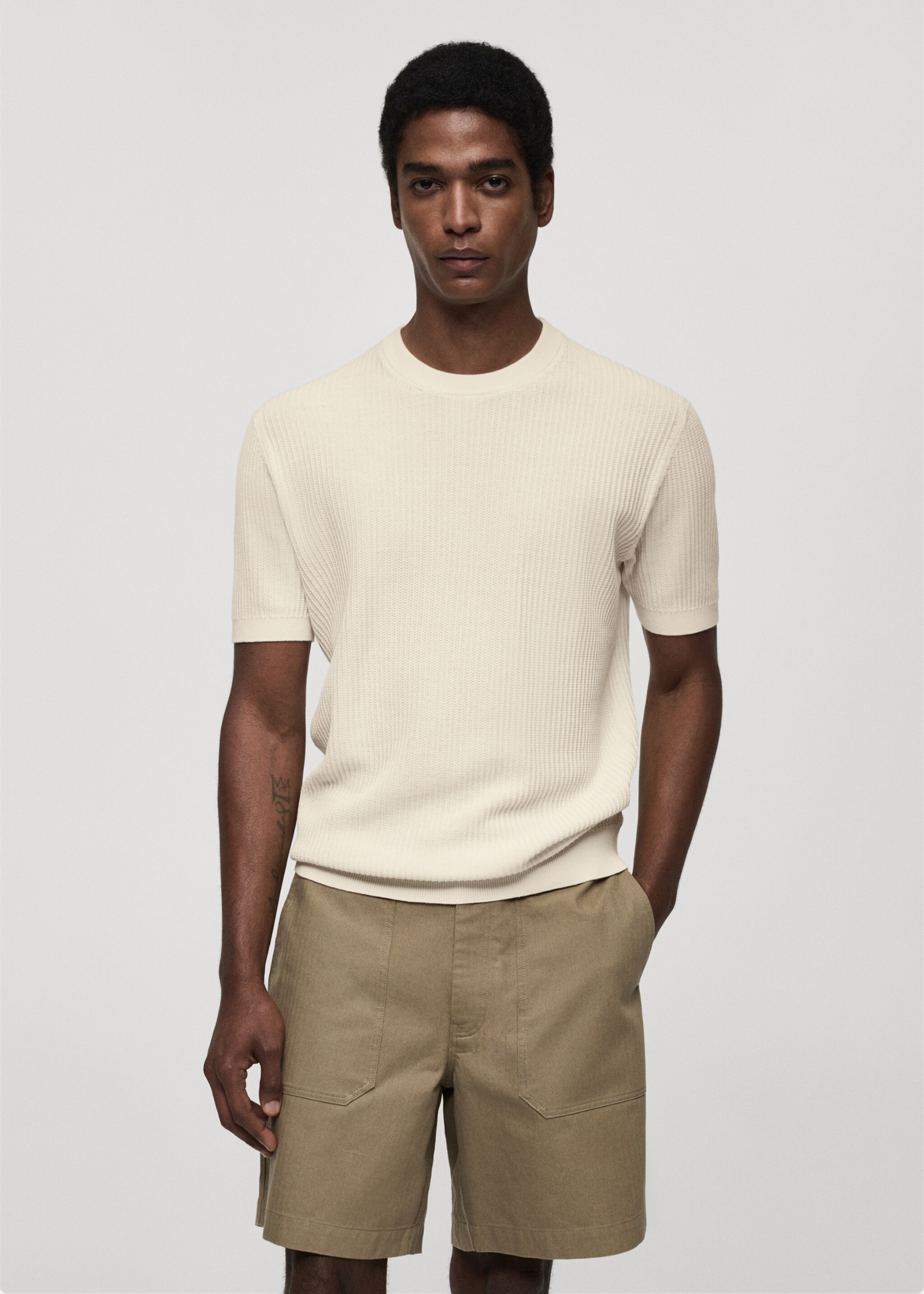 Camiseta punto canalé - Plano medio