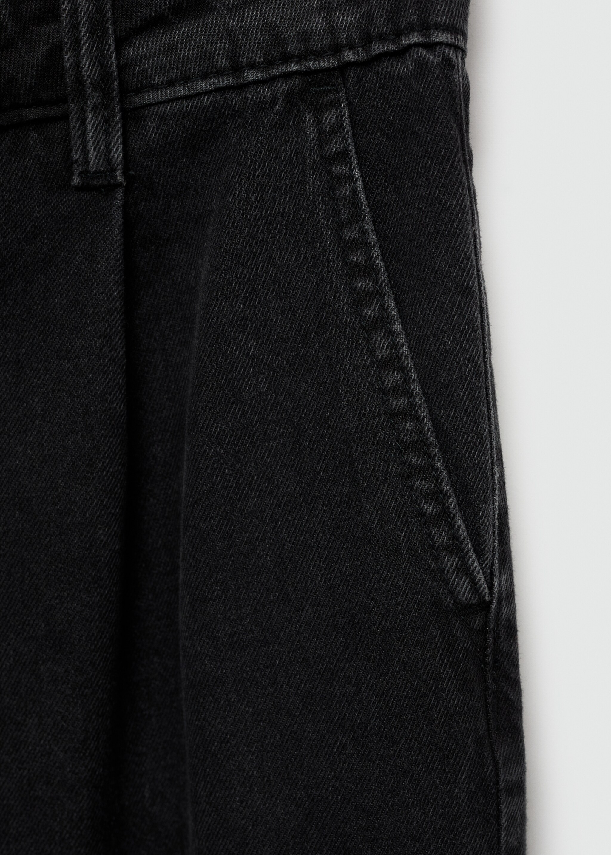 Straight pleated jeans - Details of the article 0, Black denim. Ref: 77060591-00.