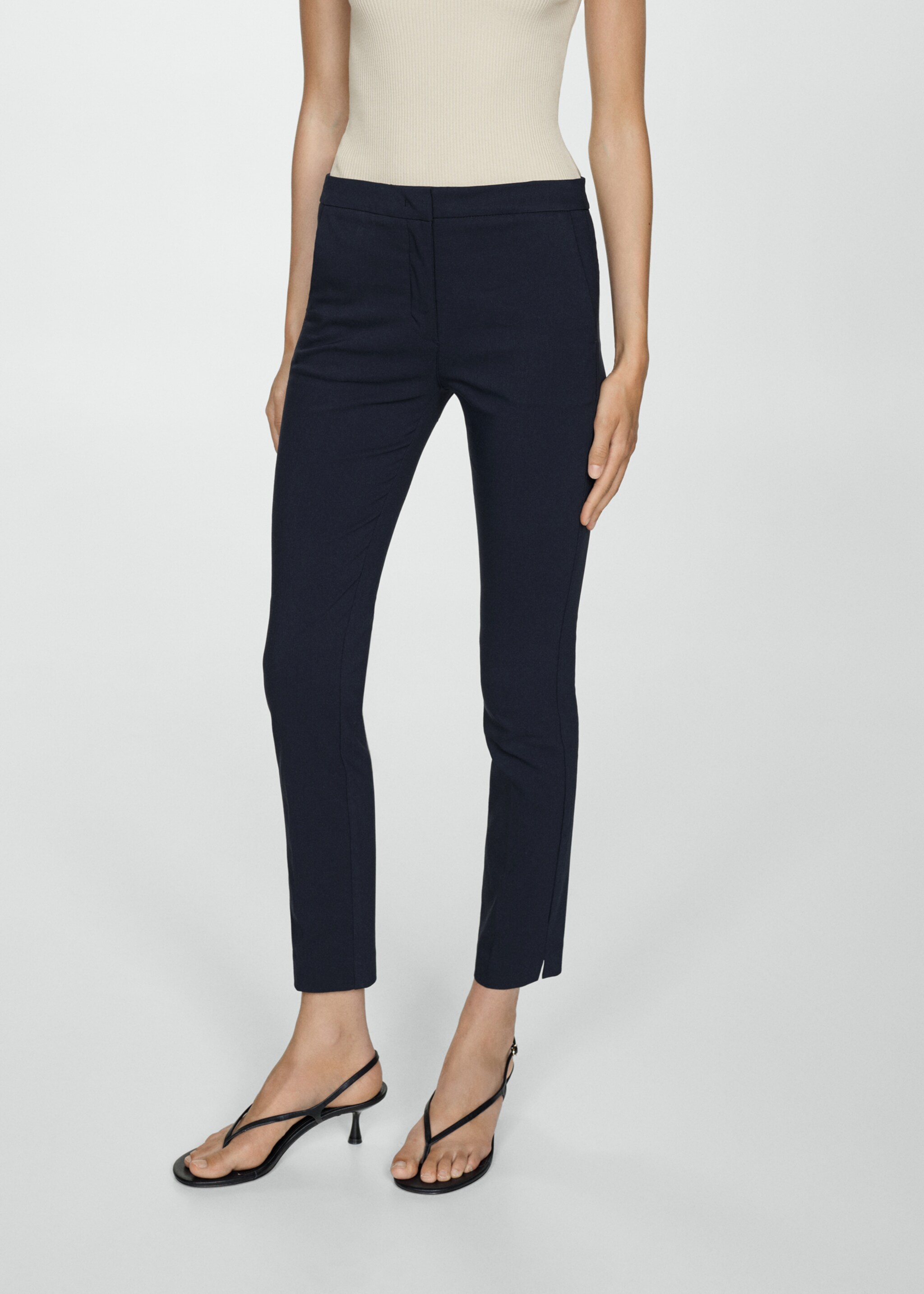 Pantalón pitillo crop - Plano medio, Azul marino oscuro. Ref: 77060608-00.
