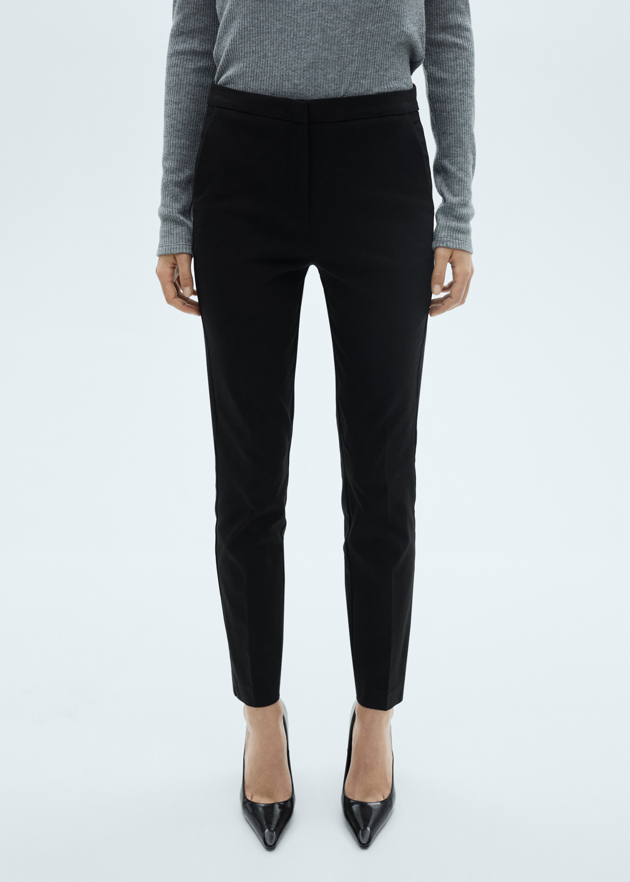 Pantalon cigarette crop - Plan moyen, Noir. Ref: 77060608-00.