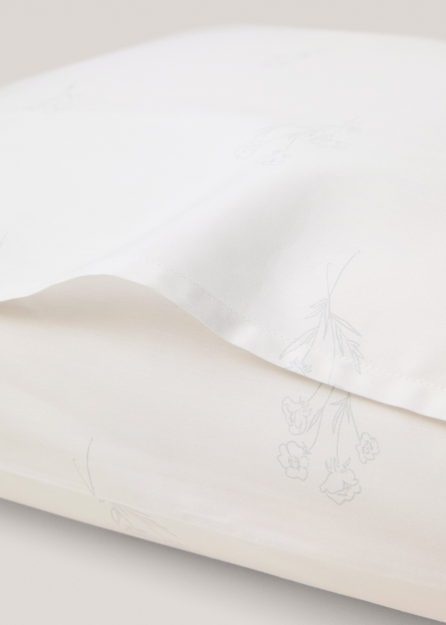 Floral pillow case 60x60cm - Details of the article 2