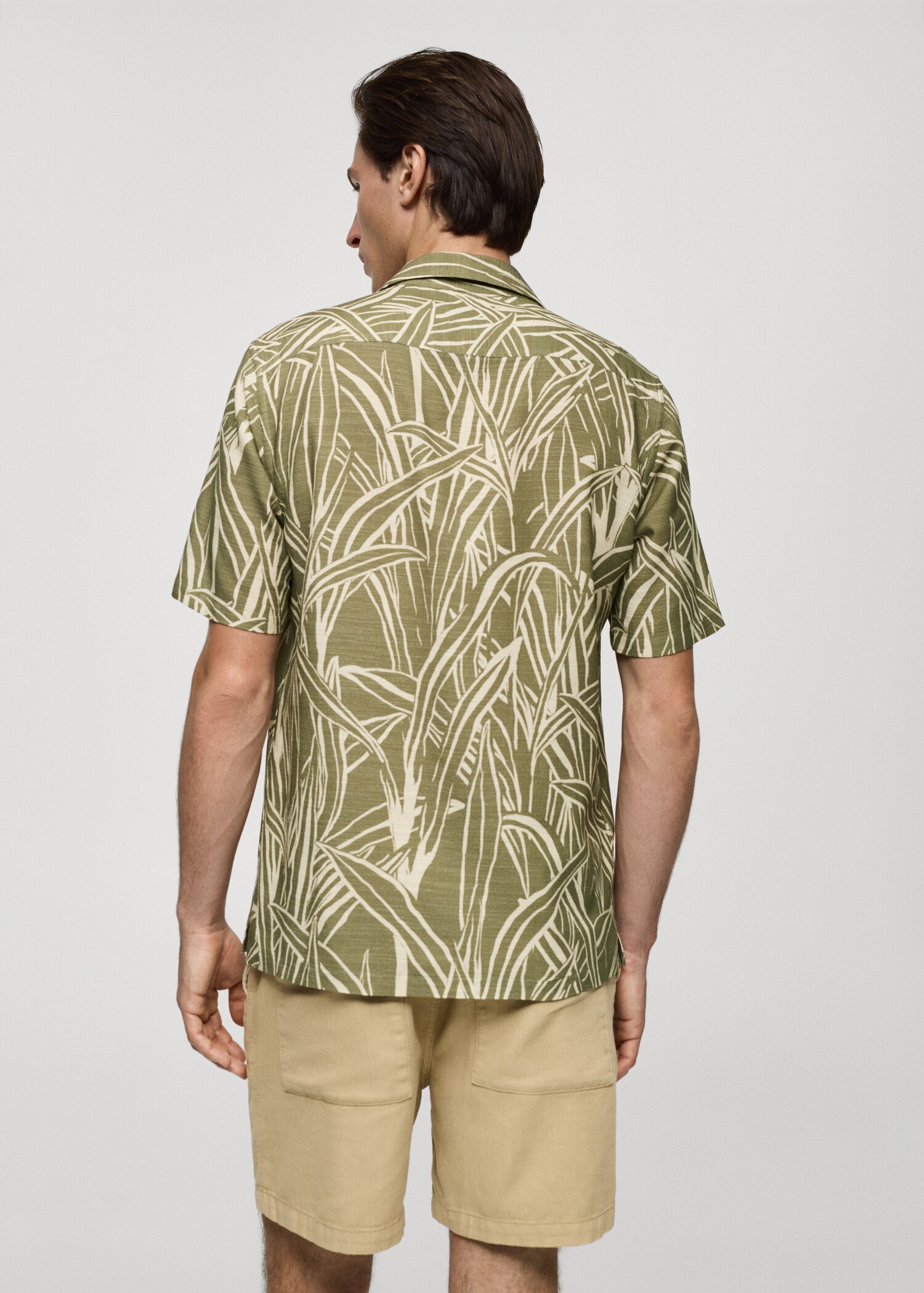 Regular-fit leaf-print shirt - Reverse of the article