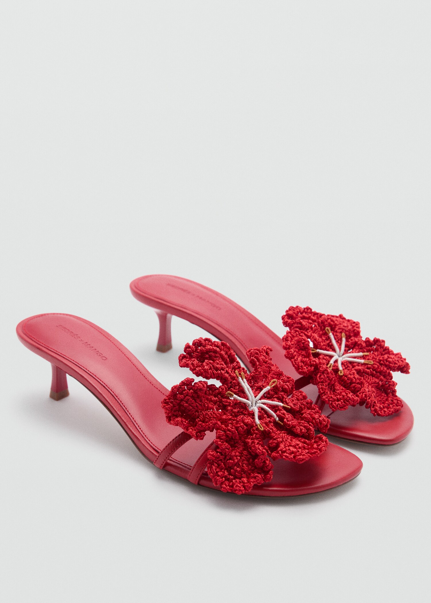 Leather sandals with flower heel - Medium plane