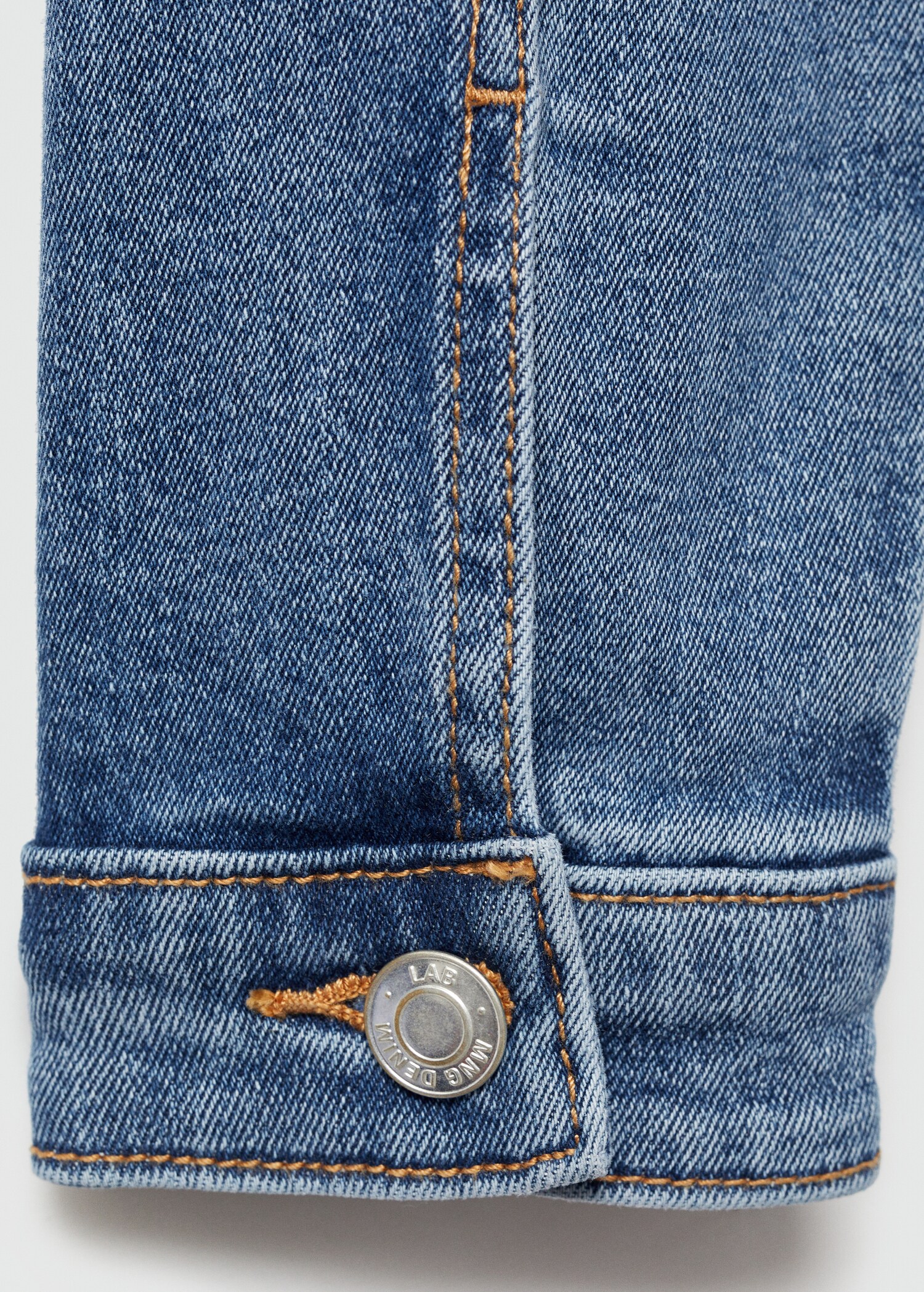 Jeansjacke mit Taschen - Detail des Artikels 0