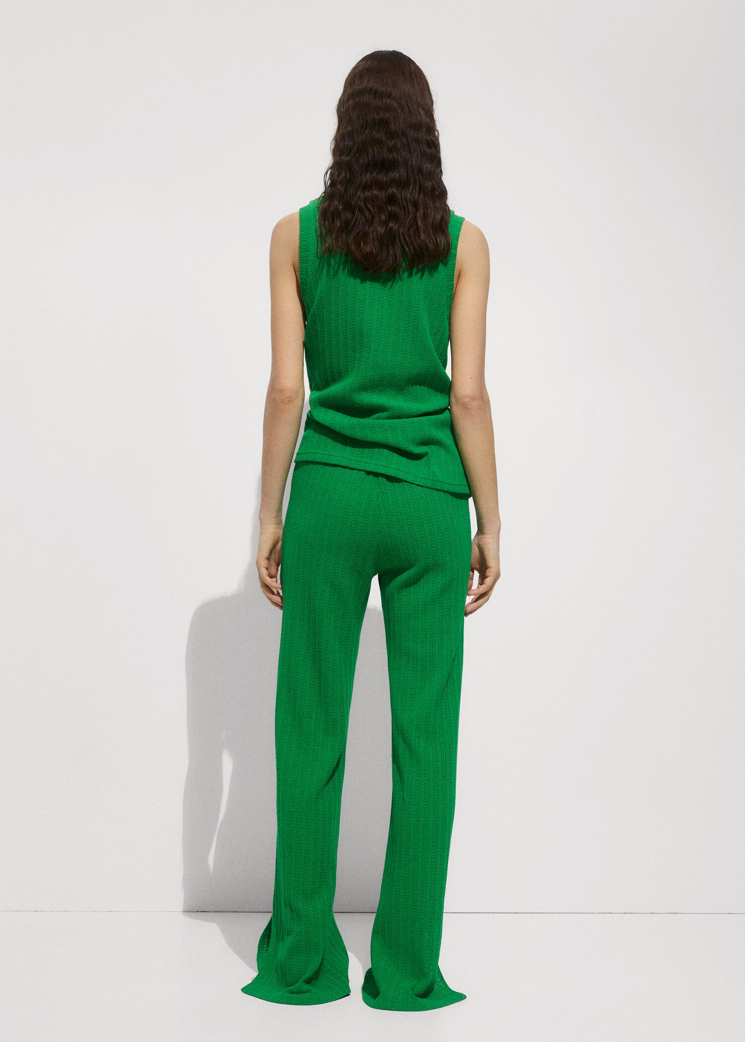 Straight crochet trousers - Reverse of the article