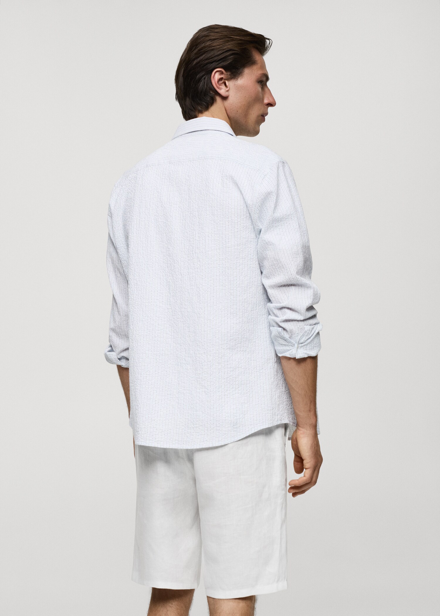 Regular-fit striped seersucker cotton shirt - Reverse of the article