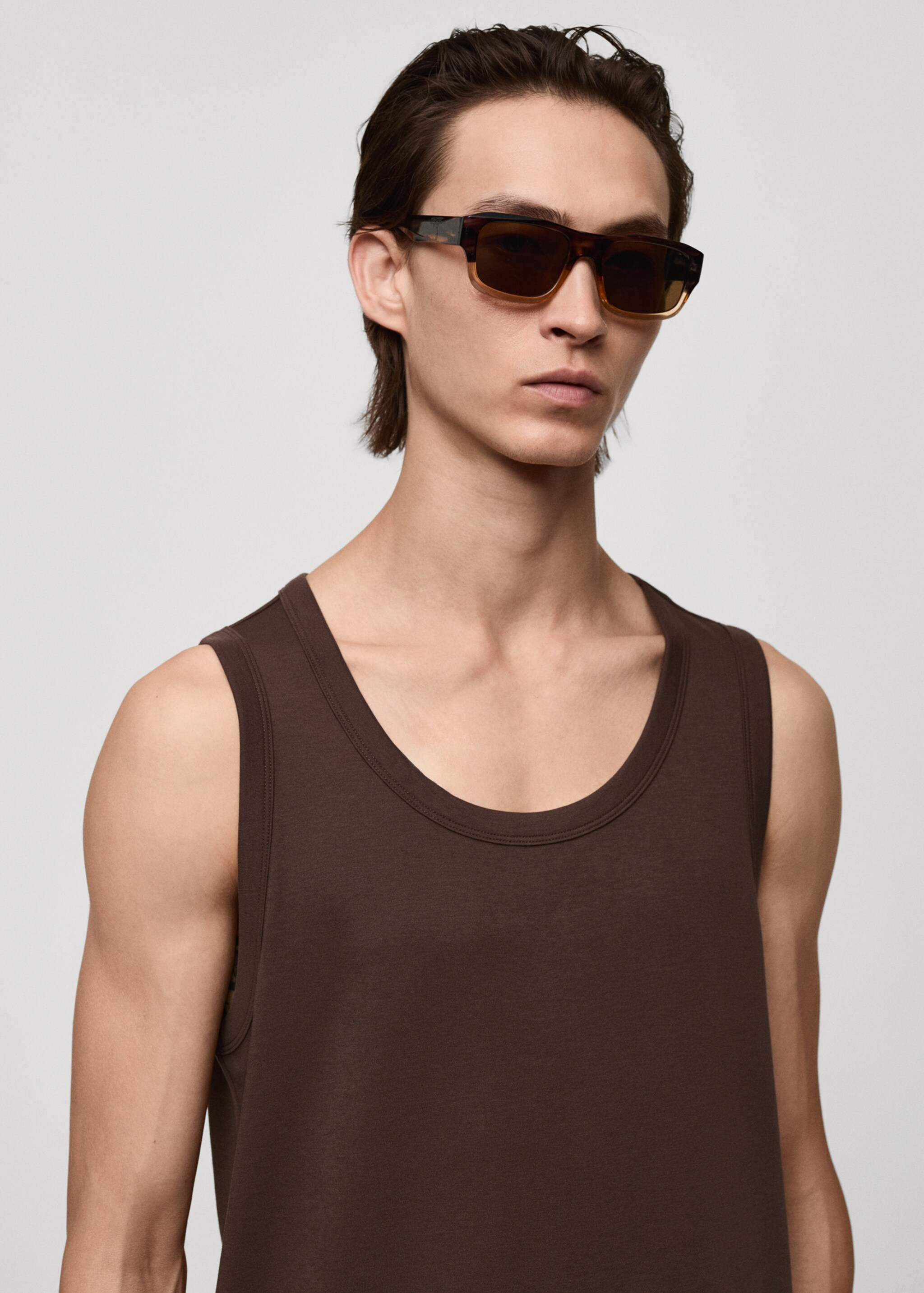 100% cotton tank top - Details of the article 1, Burgundy. Ref: 77062538-00.