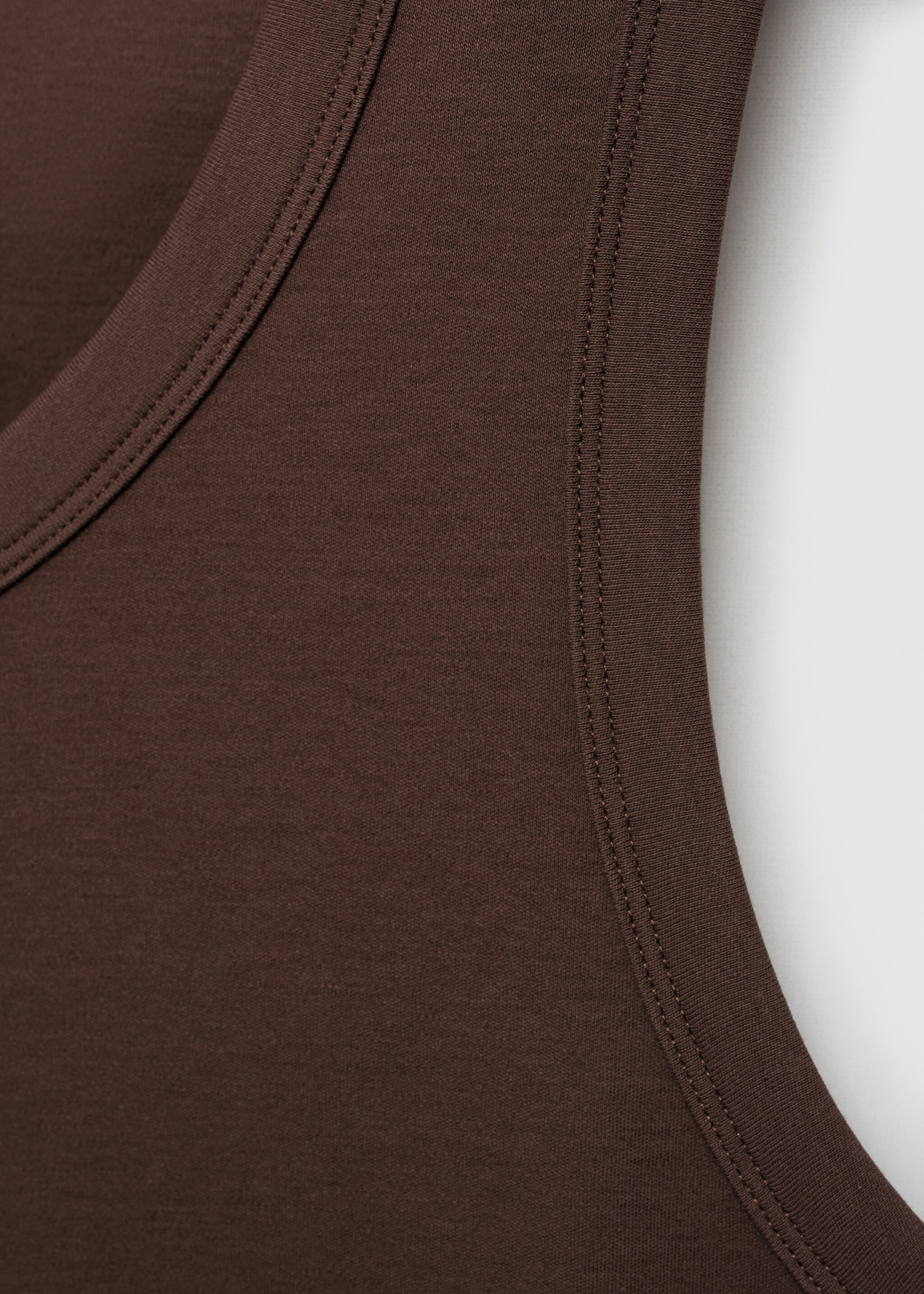 100% cotton tank top - Details of the article 8, Burgundy. Ref: 77062538-00.