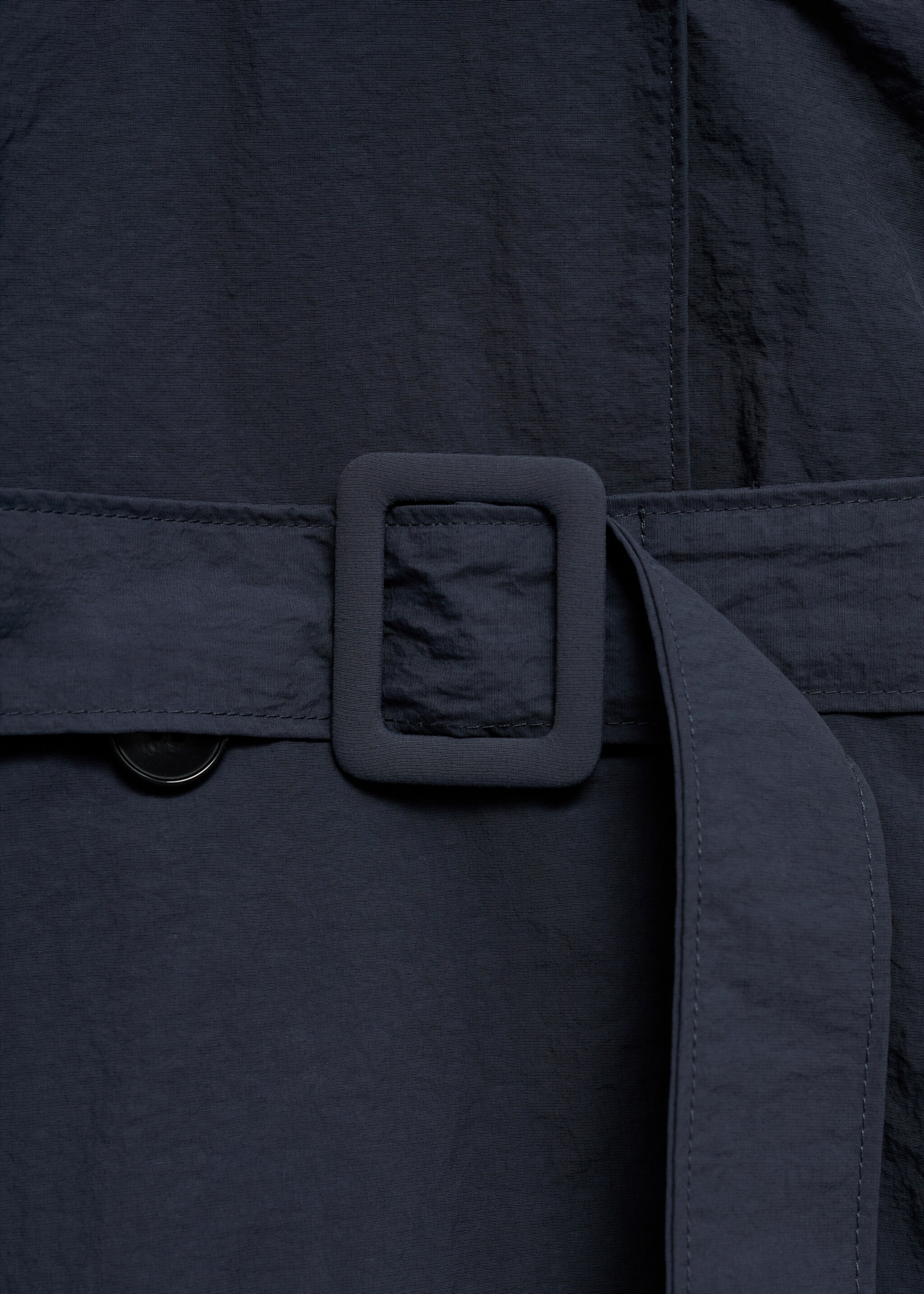 Classic trench coat with belt - Details of the article 8, Dark Navy. Ref: 77062540-00.
