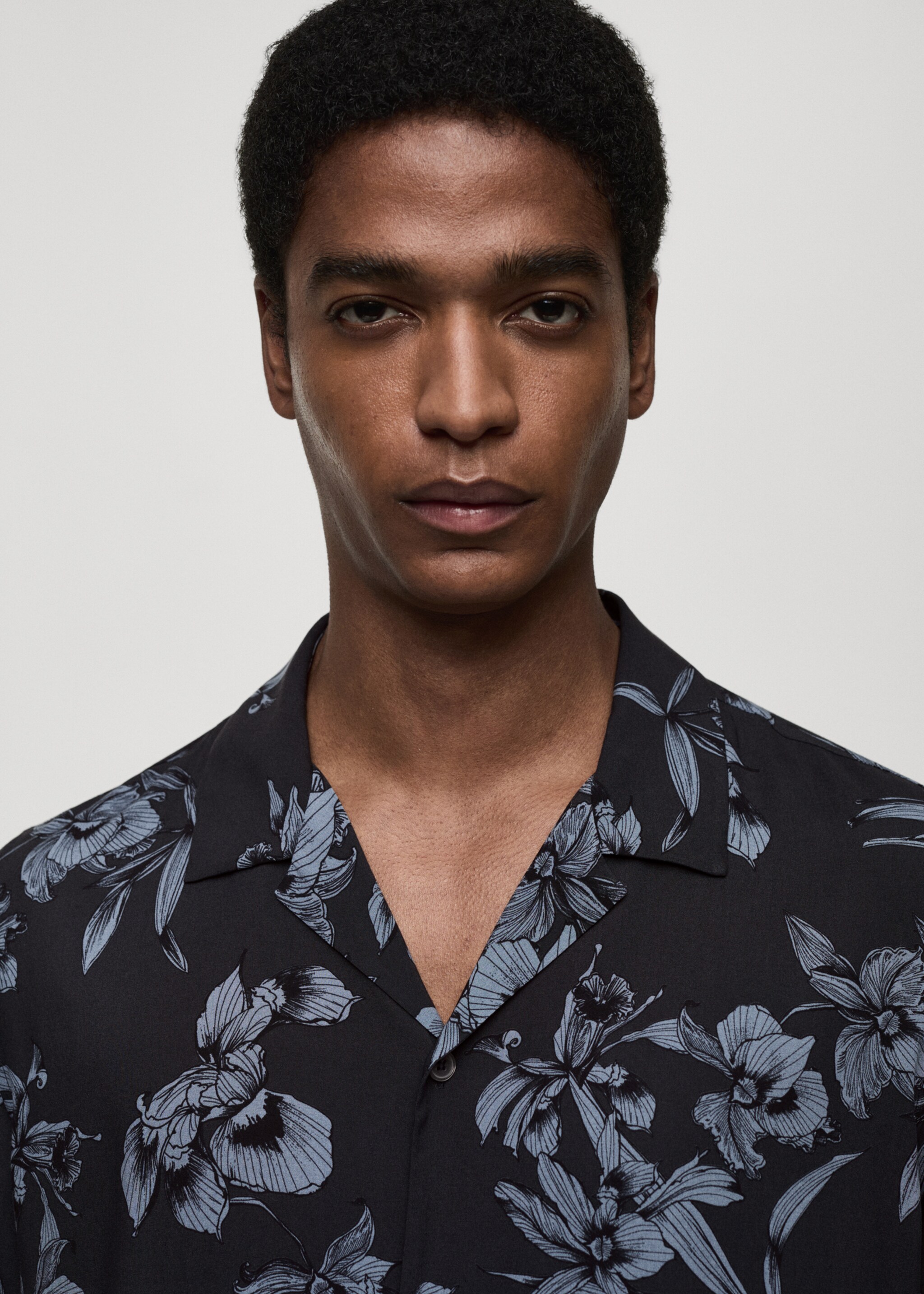 Chemise fluide en imprimé hawaïen - Détail de l'article 1