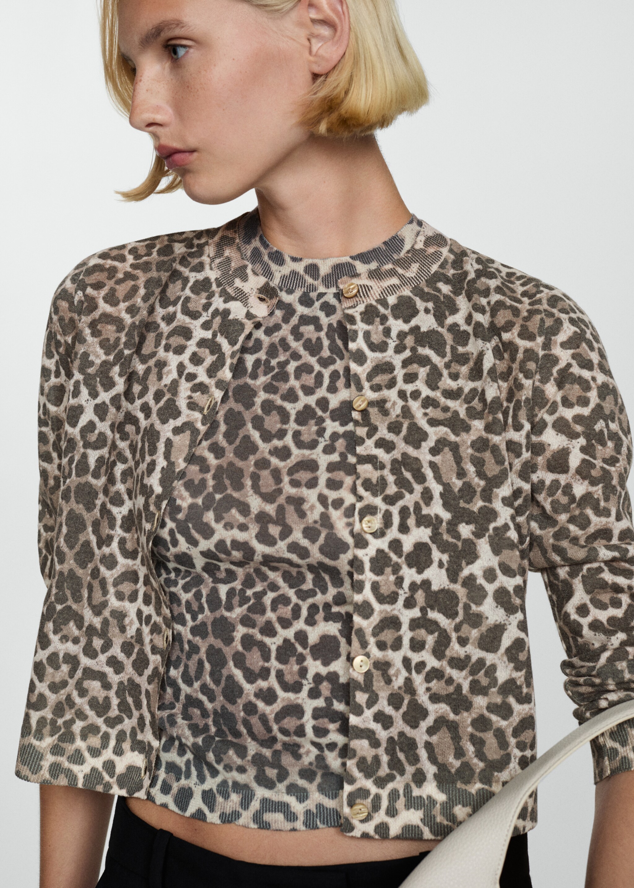 Leopard knit cardigan - Details of the article 1, Medium Brown. Ref: 77062550-00.