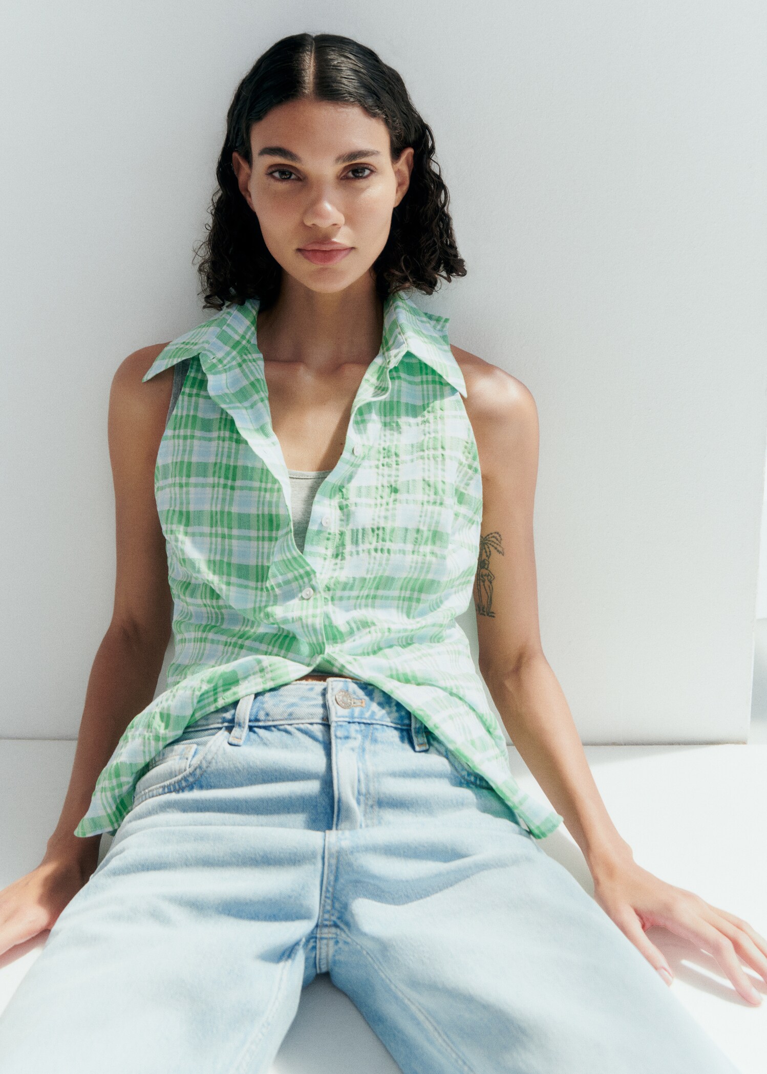 Check sleeveless shirt - Details of the article 6