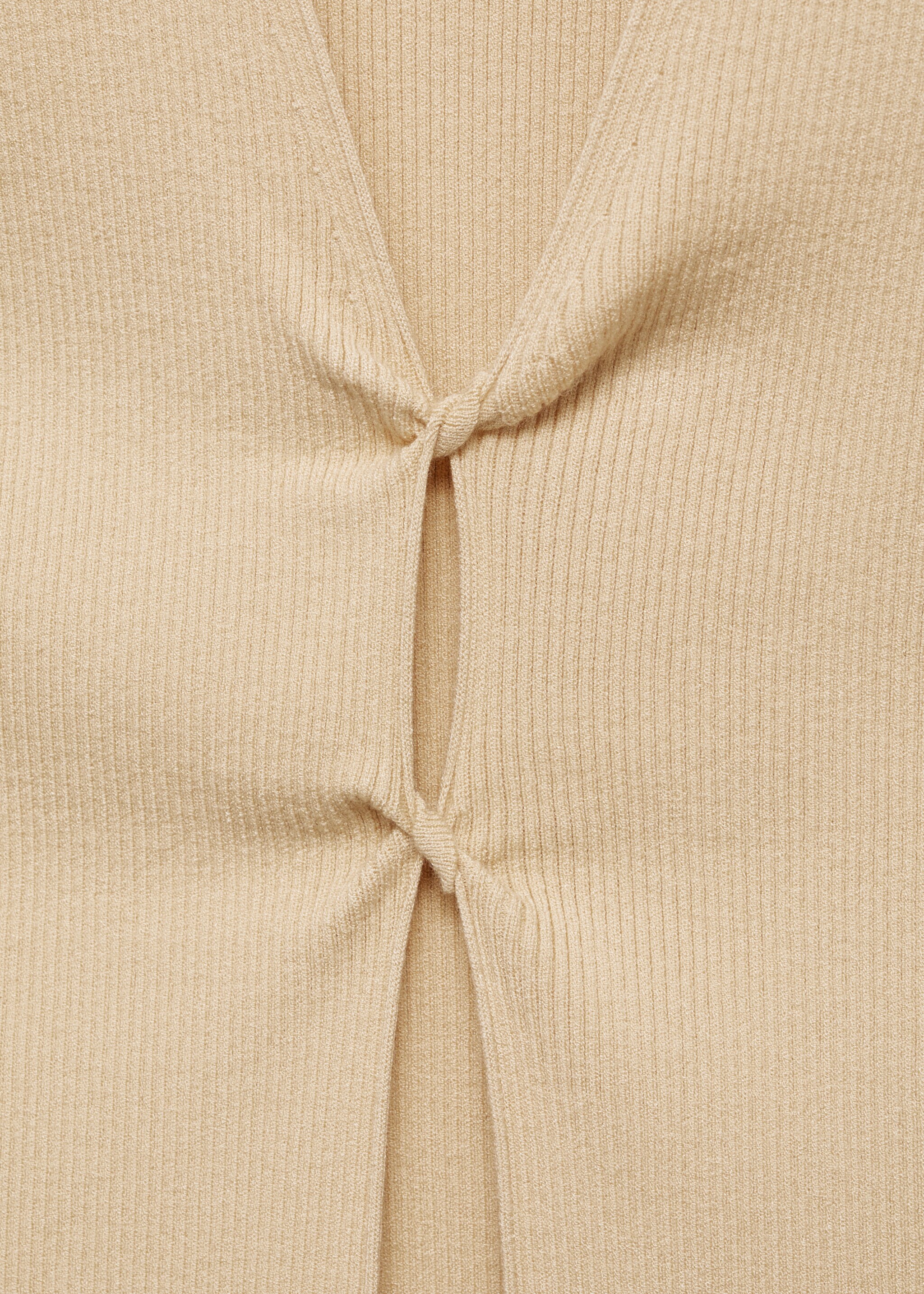 Cut-out detail top - Details of the article 8