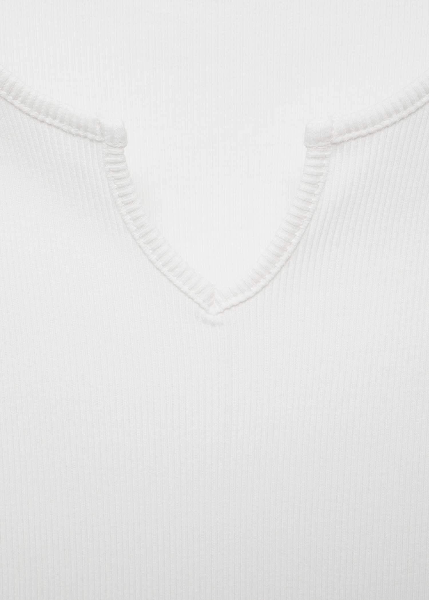 V-nacke t-shirt - Detaljer om artikeln 8