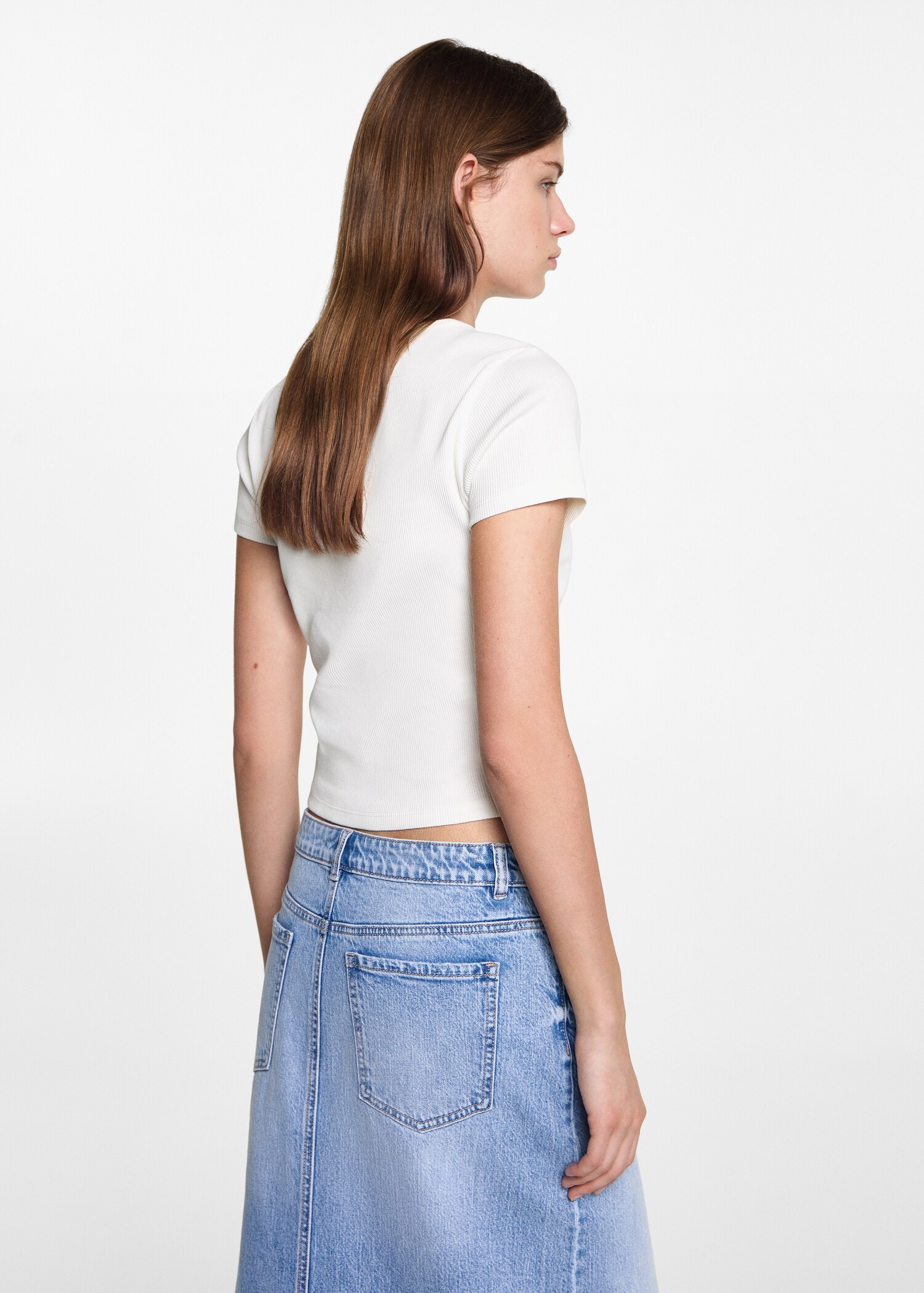 V-nacke t-shirt - Artikelns baksida