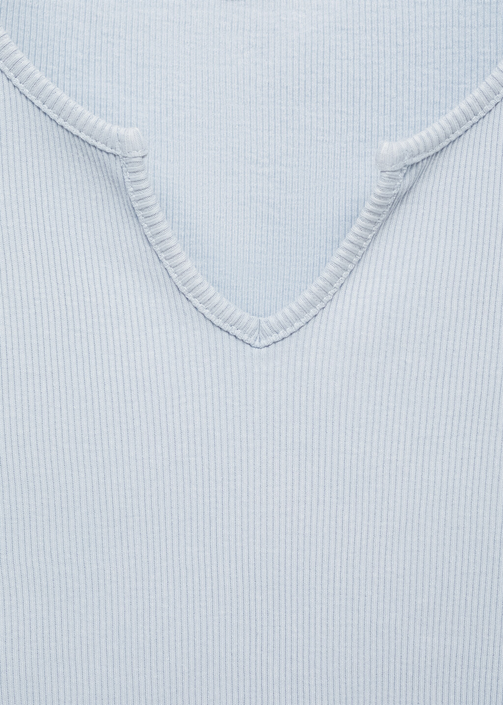 V-neck T-shirt - Details of the article 8