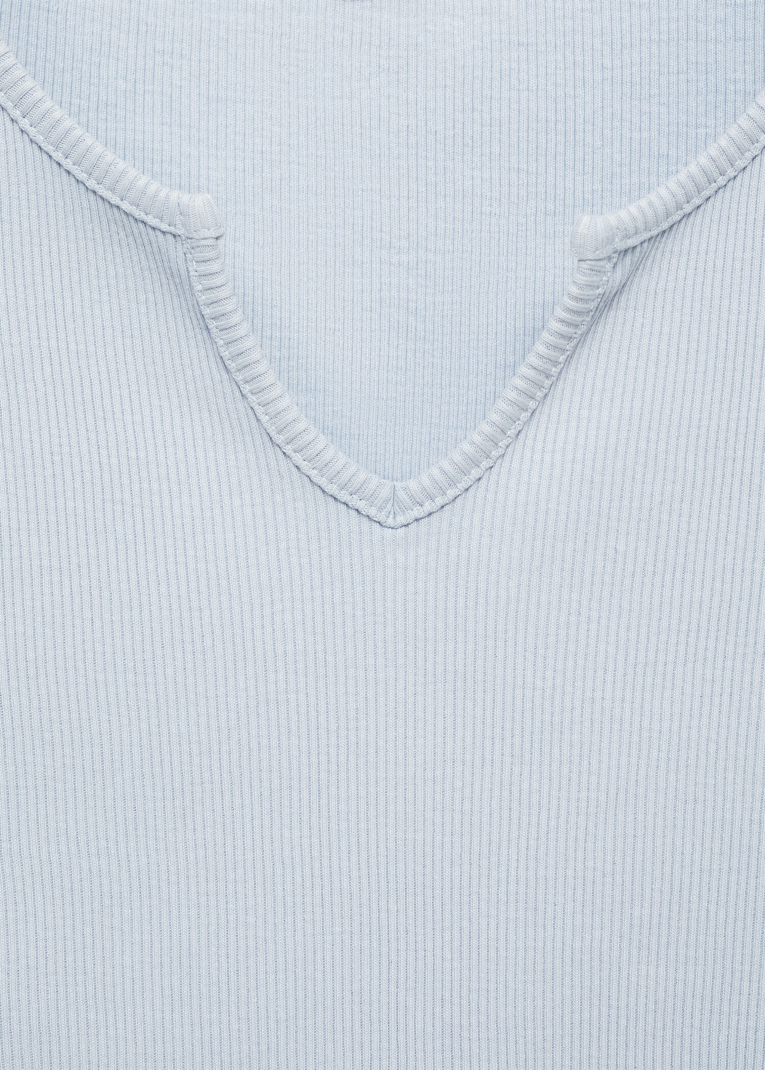 V-neck T-shirt - Details of the article 8