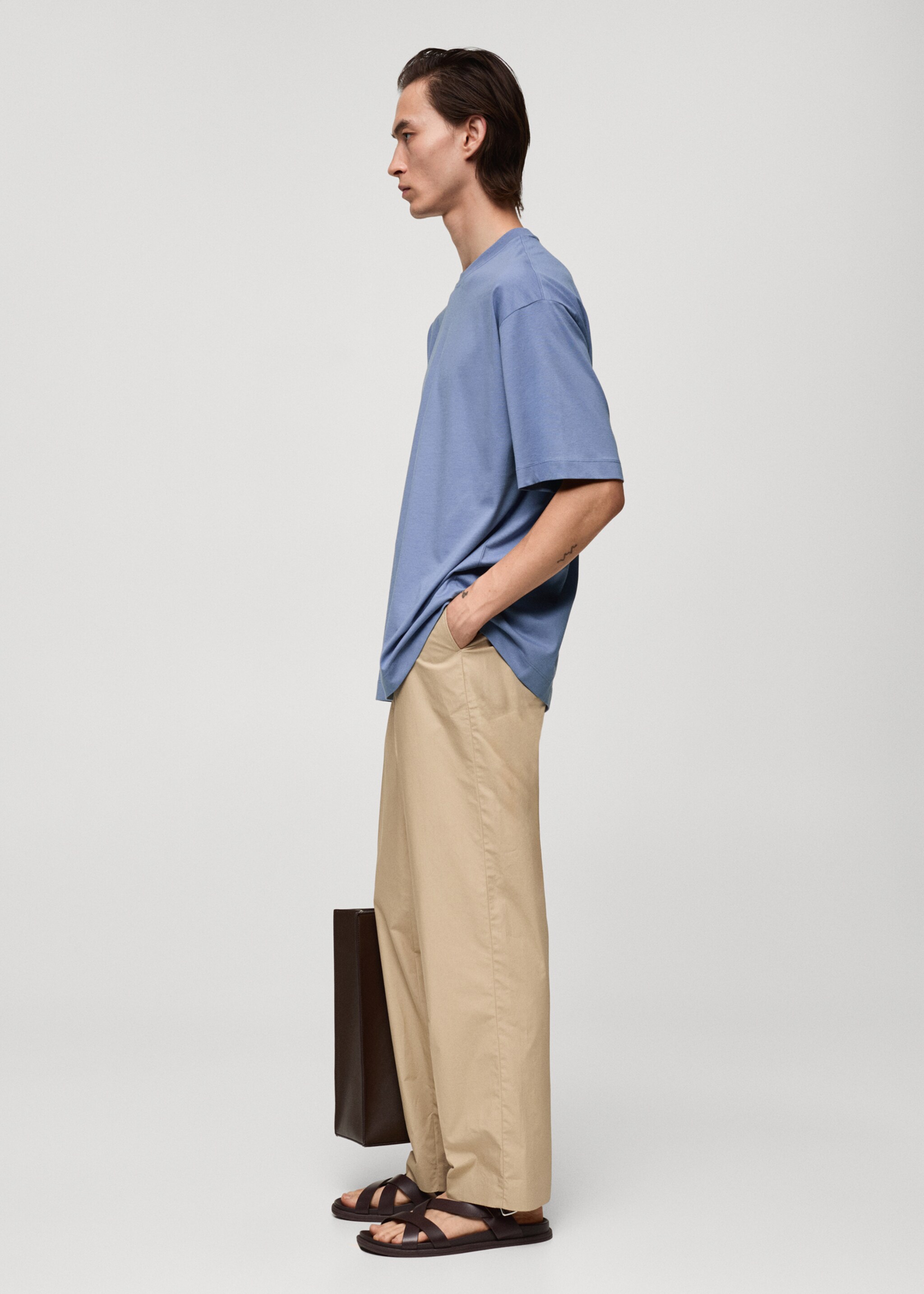 Pantaloni regular fit din bumbac 100 % - Detaliu al articolului 2