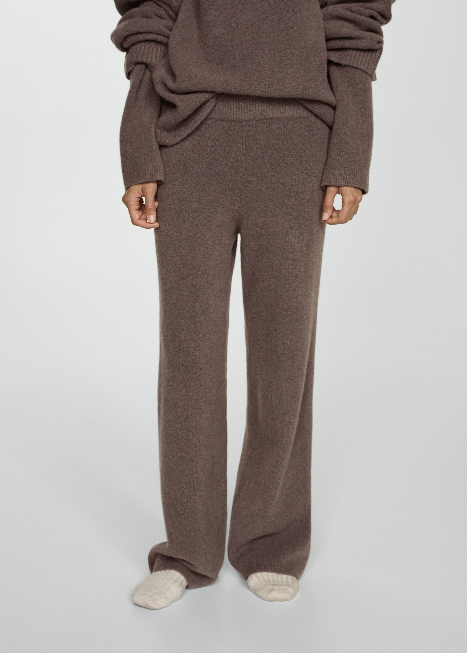 Straight knitted trousers - Medium plane