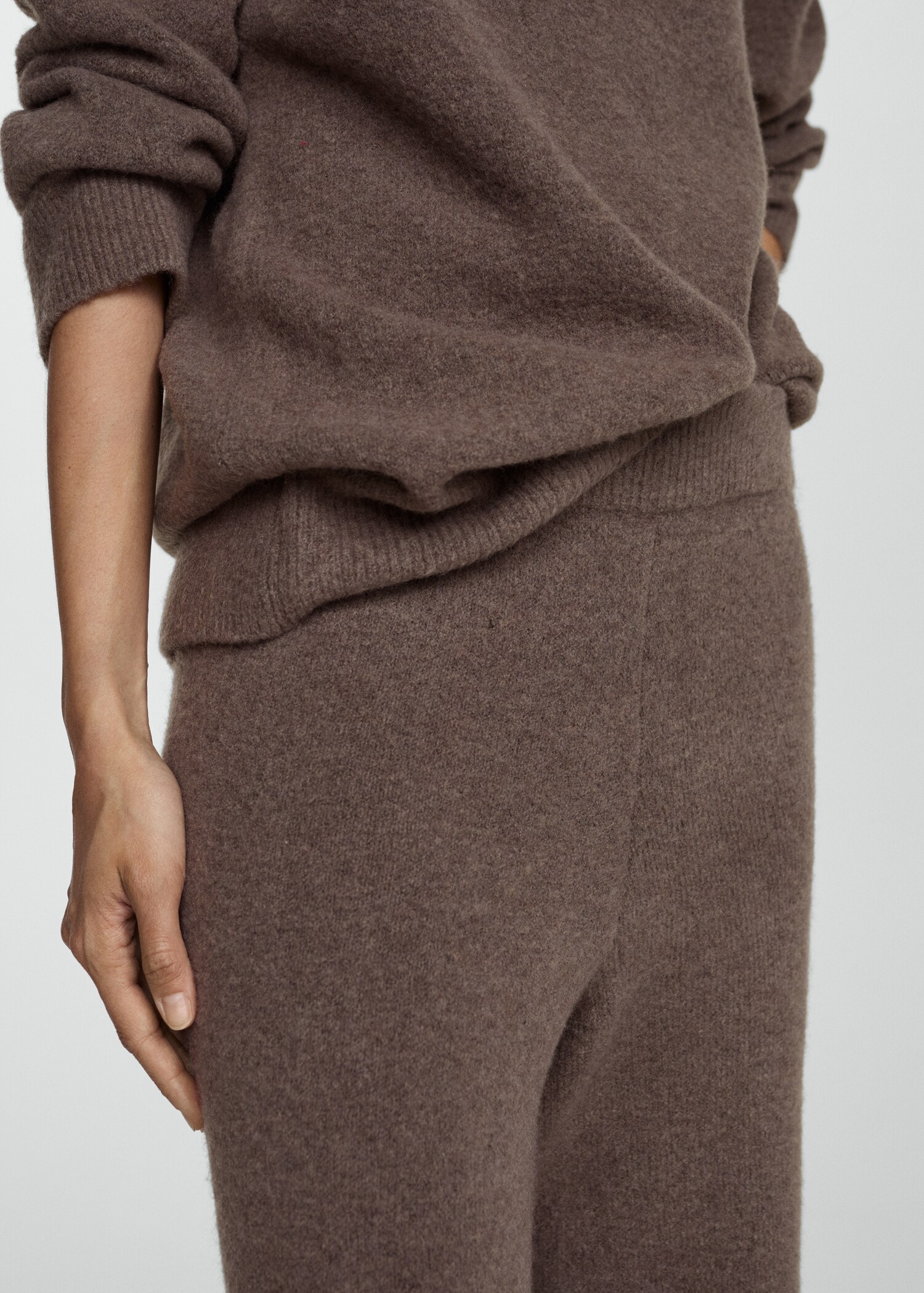 Straight knitted trousers - Details of the article 6