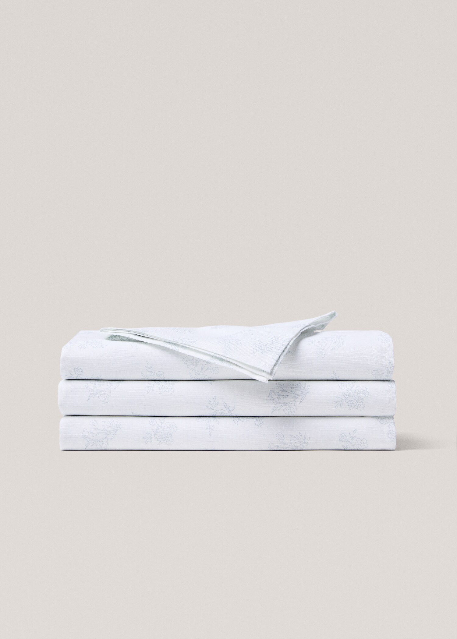 100% cotton tablecloth with floral design for 6 to 8 diners - Article without model