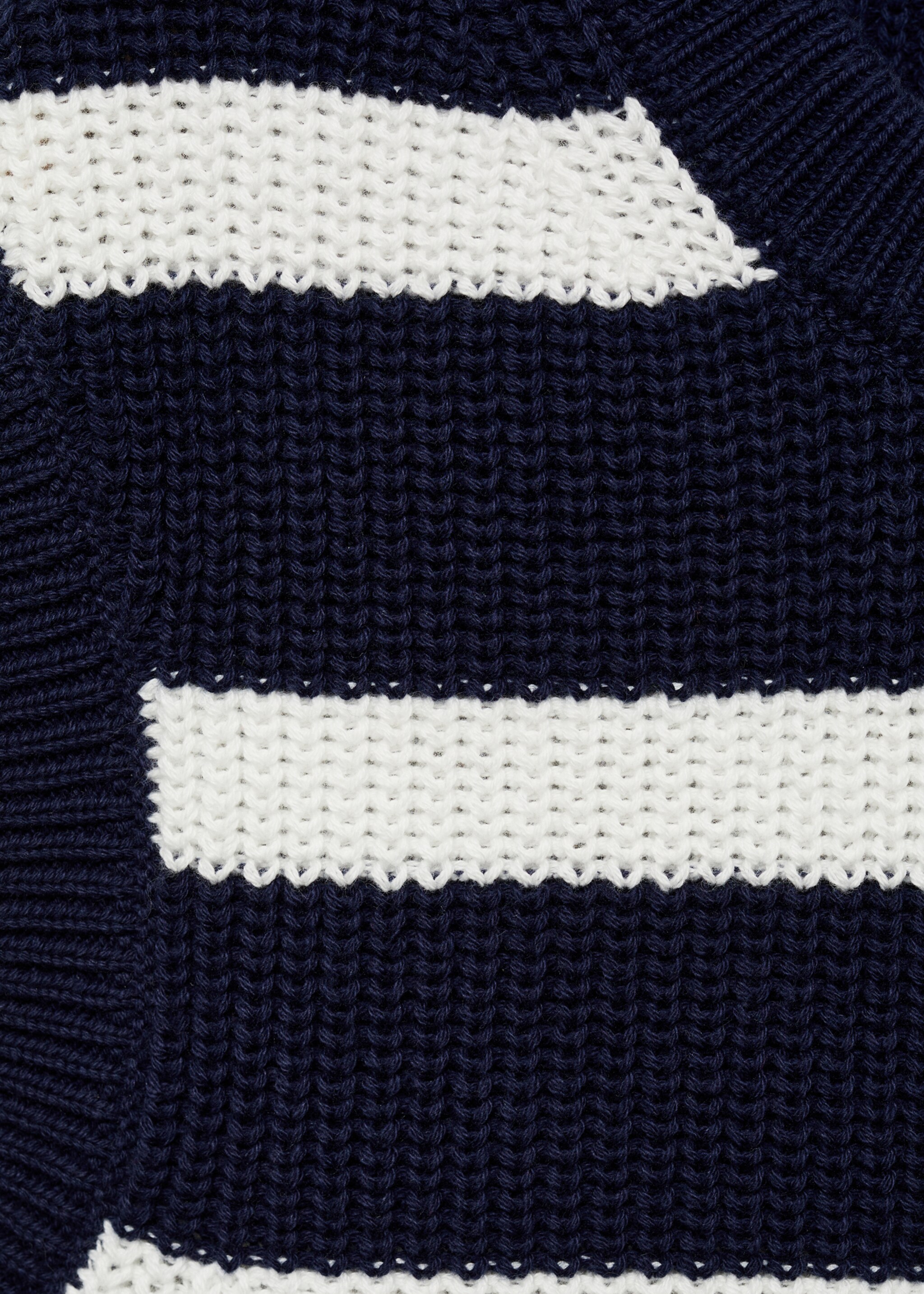 Gestreept gebreid vest - Detail van het artikel 8, Donkermarine. Ref: 77063286-00.