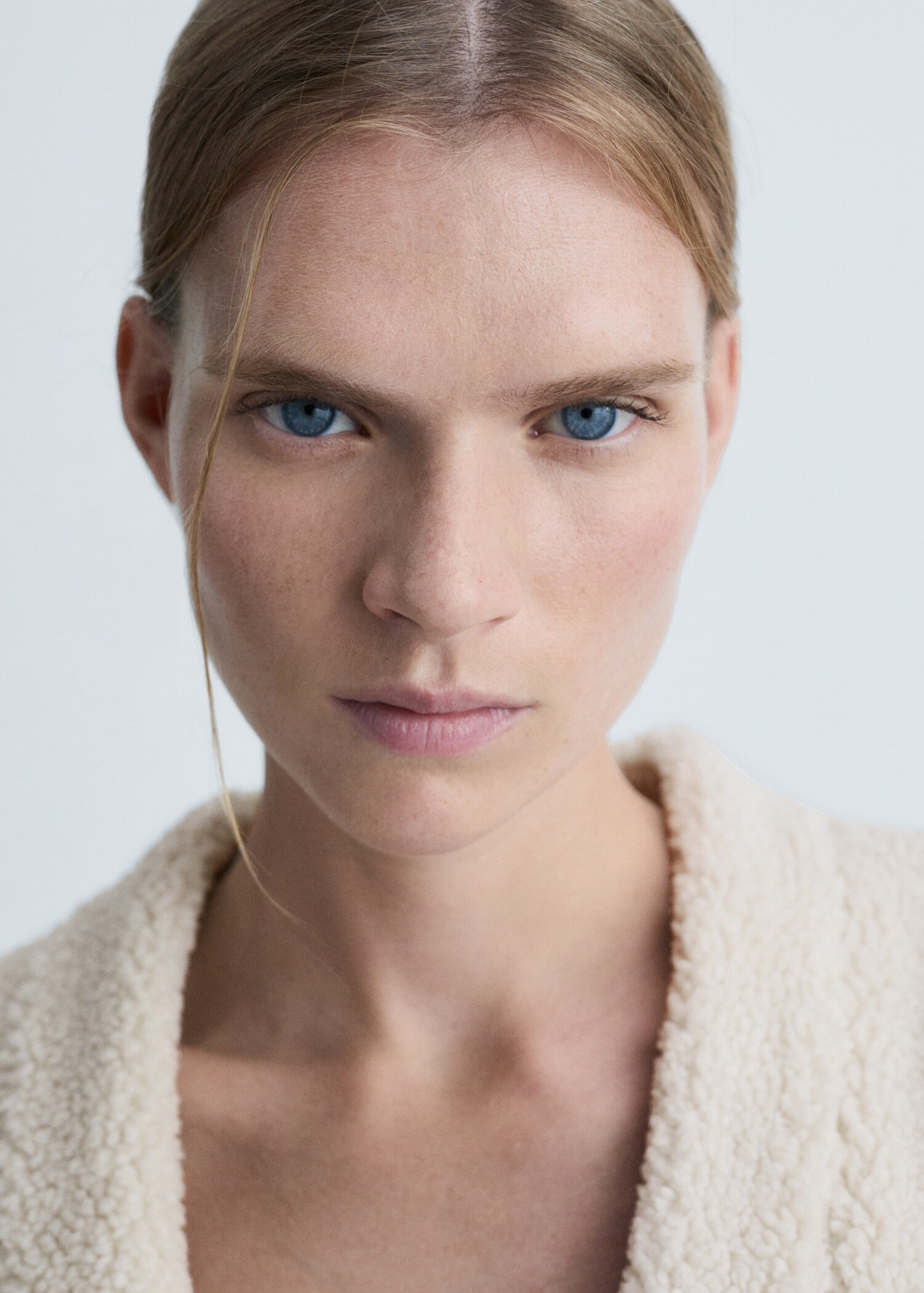 Shearling home robe - Details of the article 1