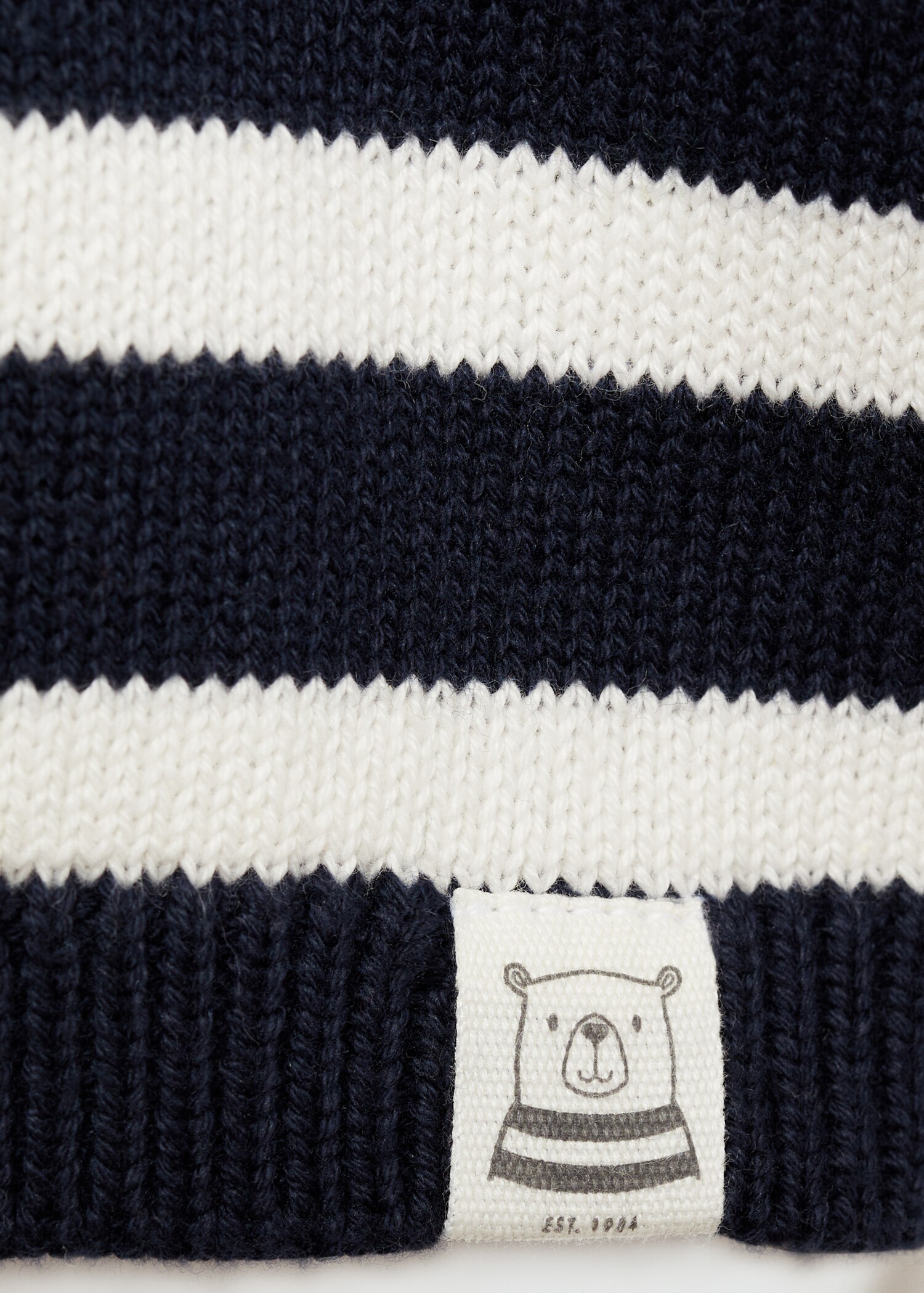 Buttons detail knit sweater - Details of the article 0