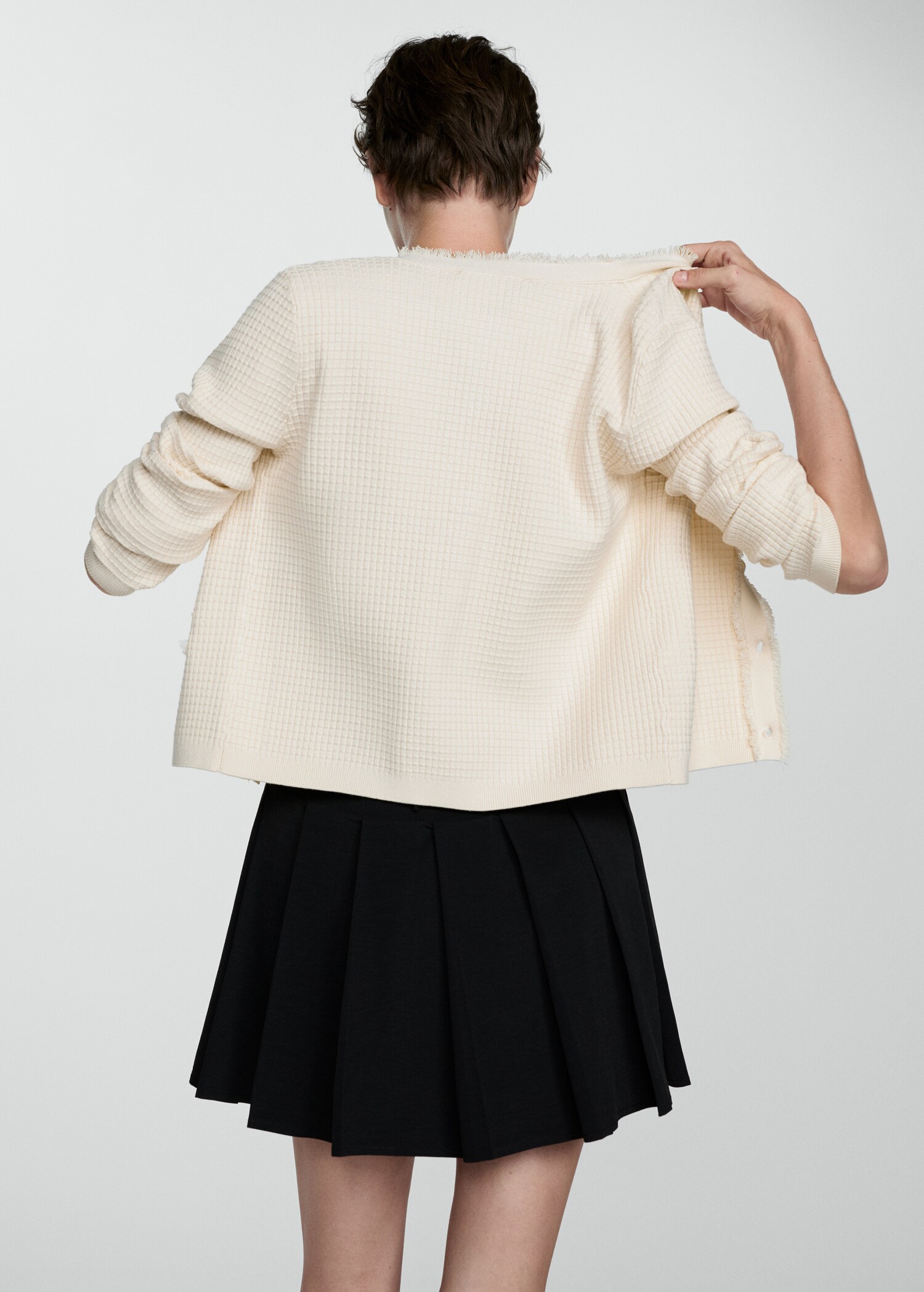 Button knit cardigan - Reverse of the article