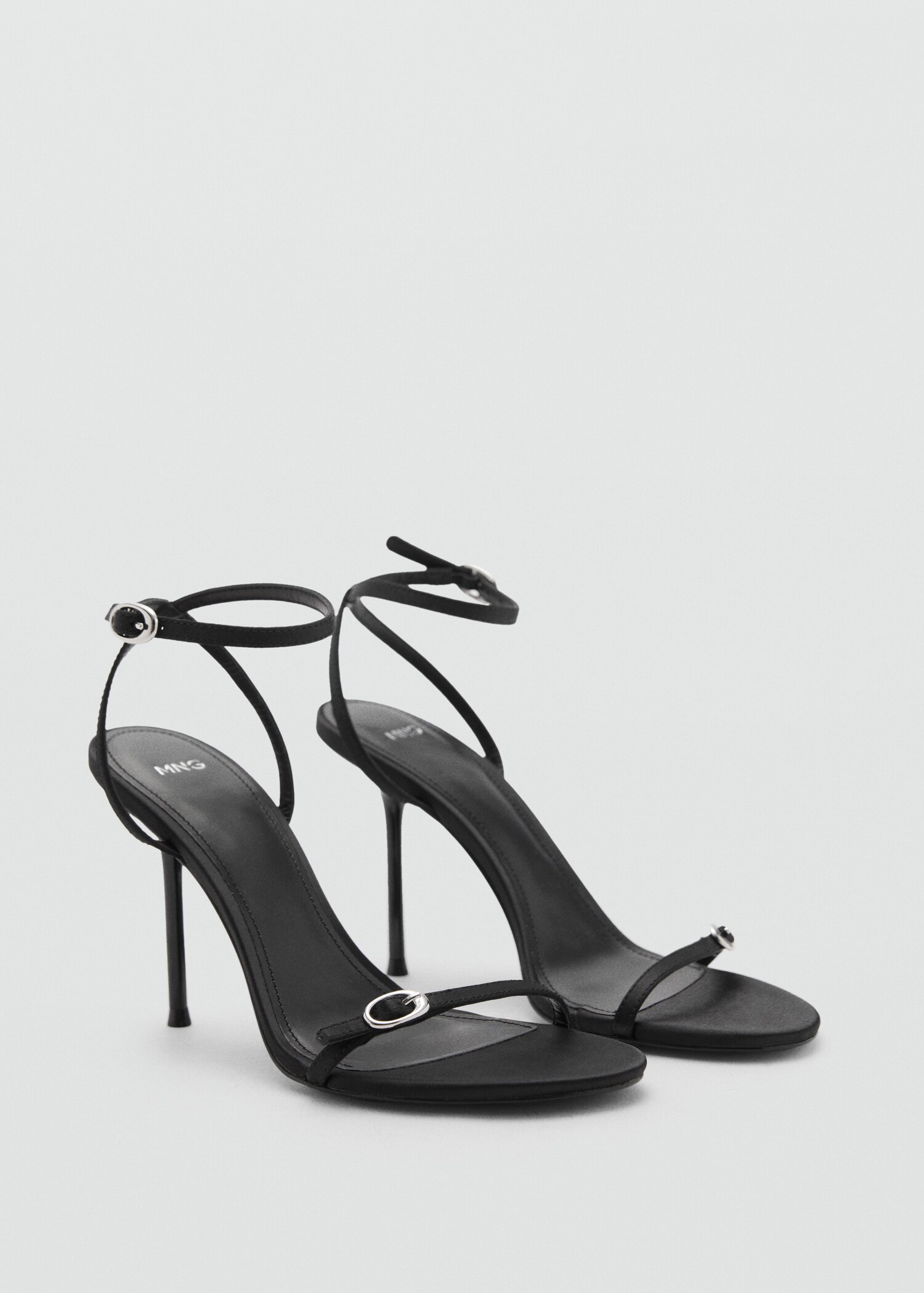 Heeled sandal with buckle detail - Medium plane