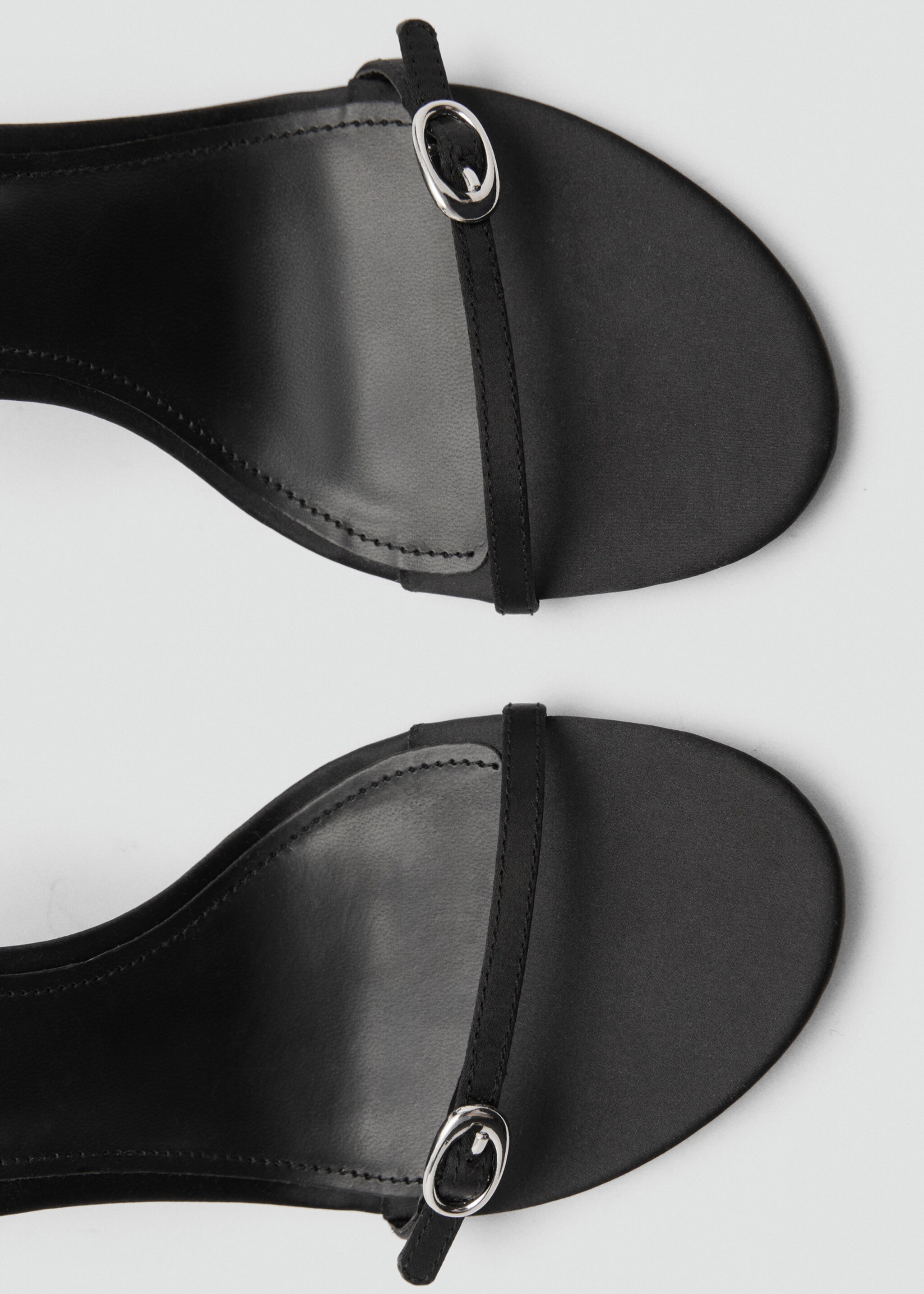 Heeled sandal with buckle detail - Details of the article 2