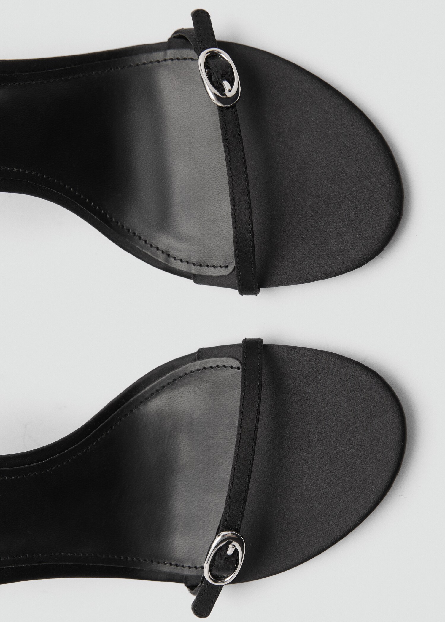Heeled sandal with buckle detail - Details of the article 2