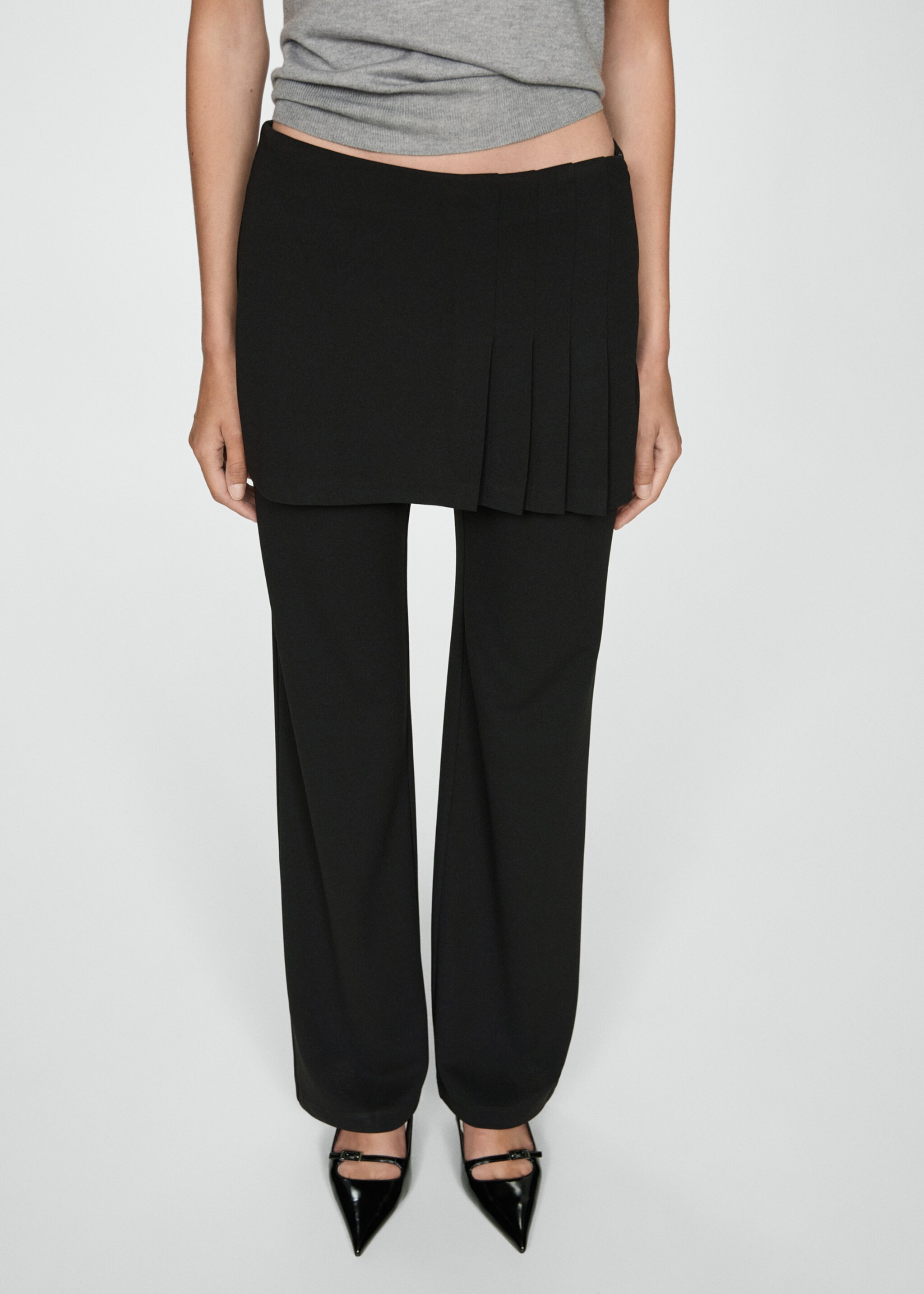 Pleated skirt trousers - Medium plane, Black. Ref: 77064032-00.