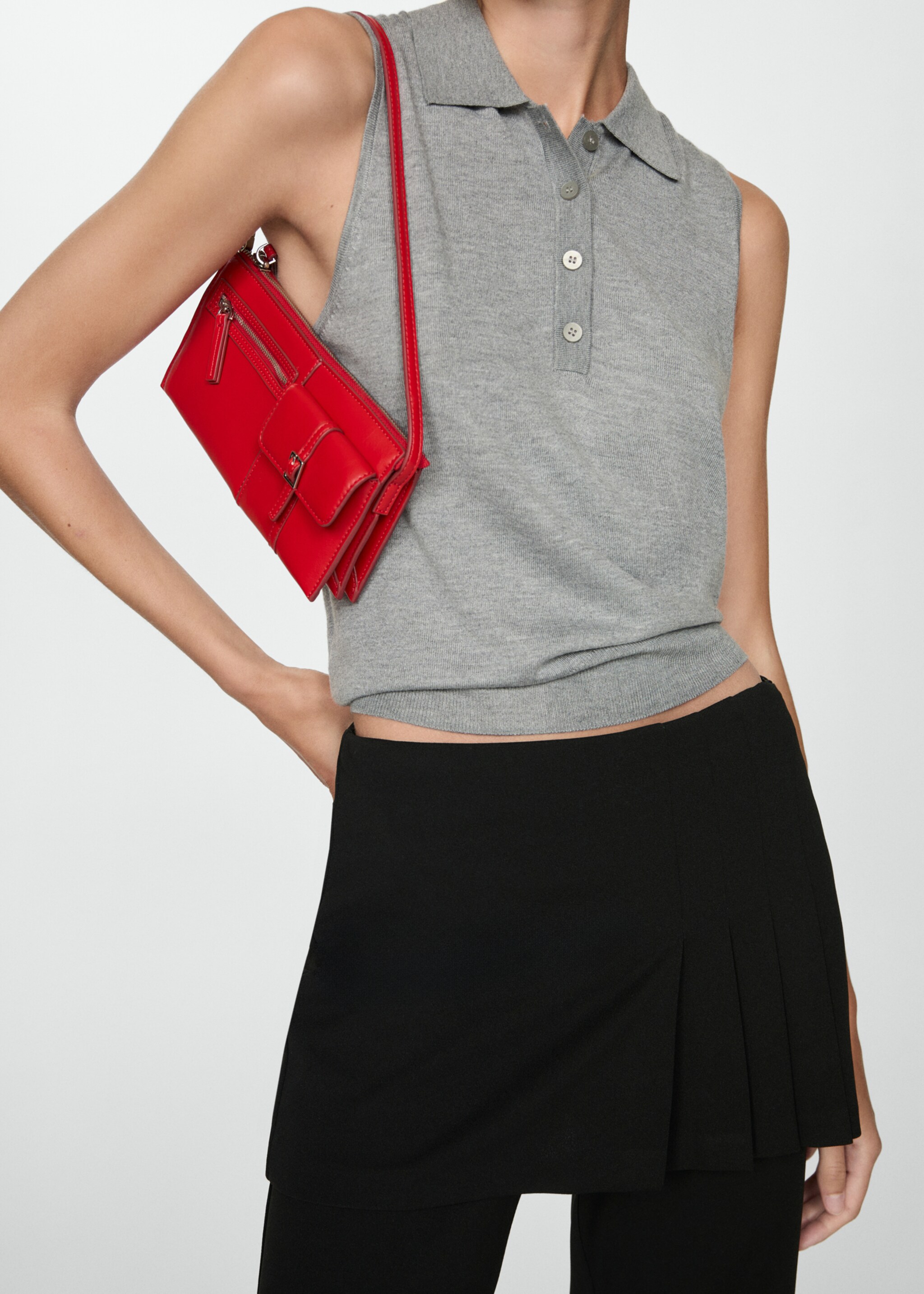Pleated skirt trousers - Details of the article 6, Black. Ref: 77064032-00.