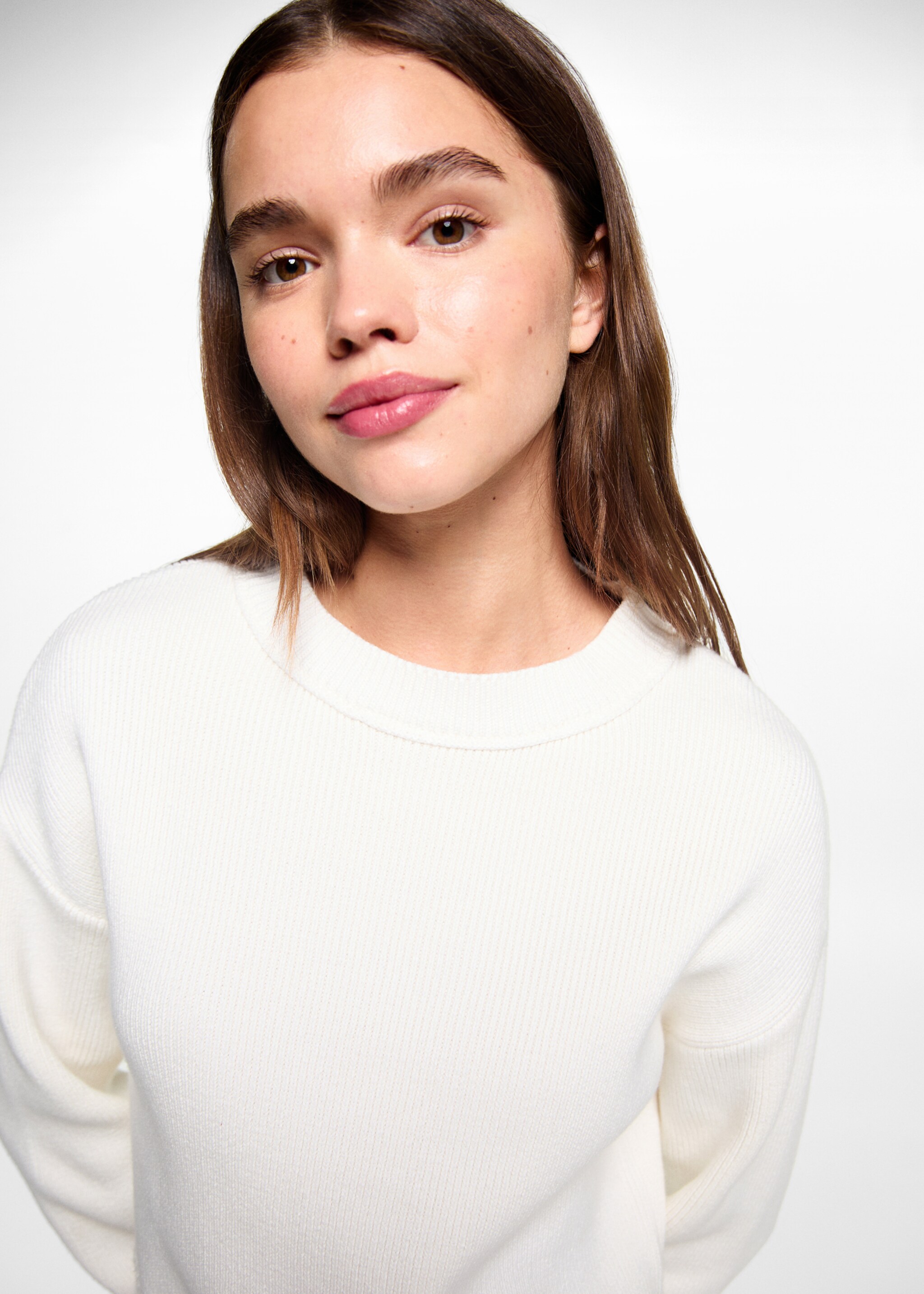 Jersei punt - Detall de l'article 1, Blanc trencat. Ref: 77064040-00.