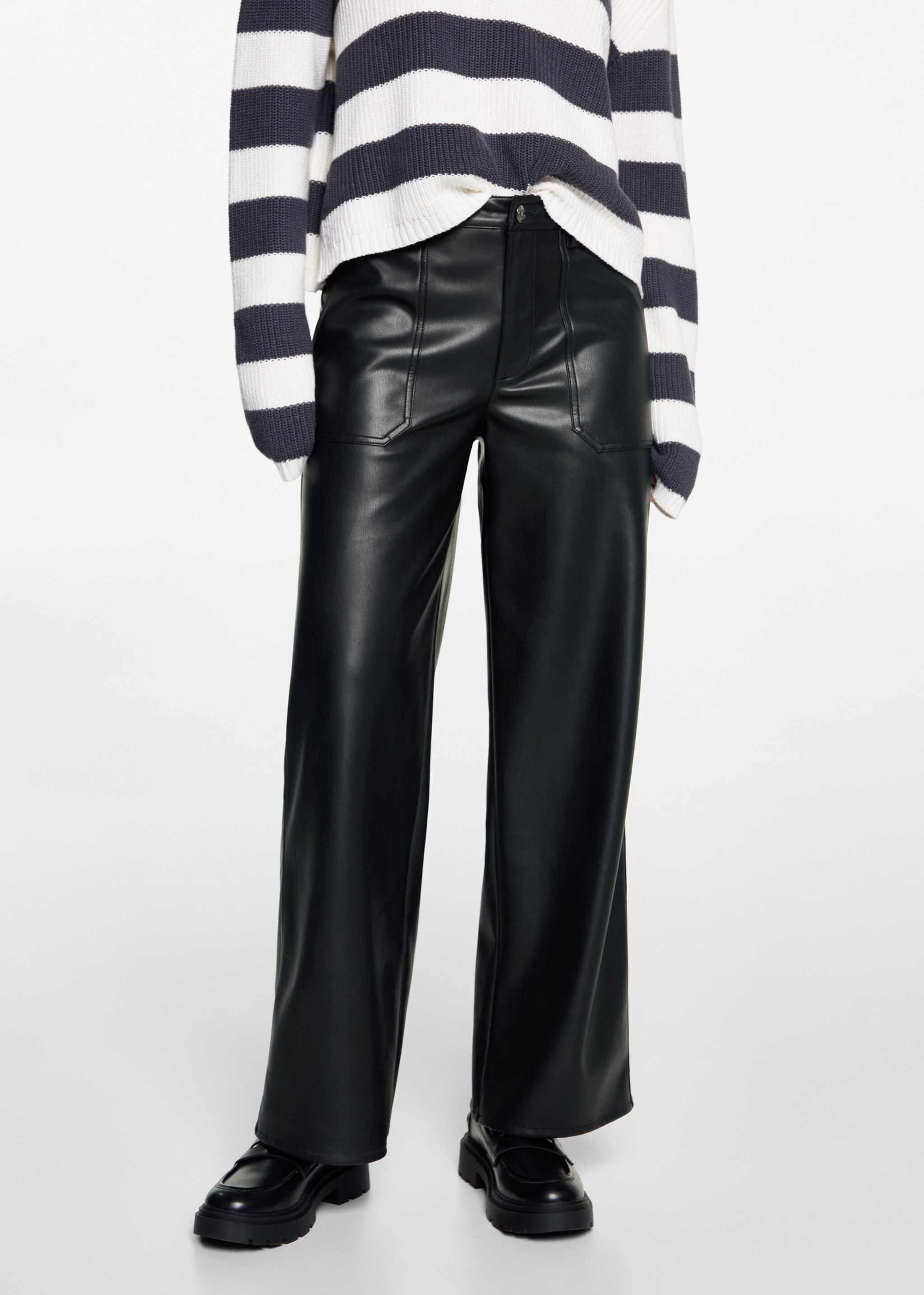 Pantalón efecto piel - Detalle del artículo 6, Negro. Ref: 77064058-00.