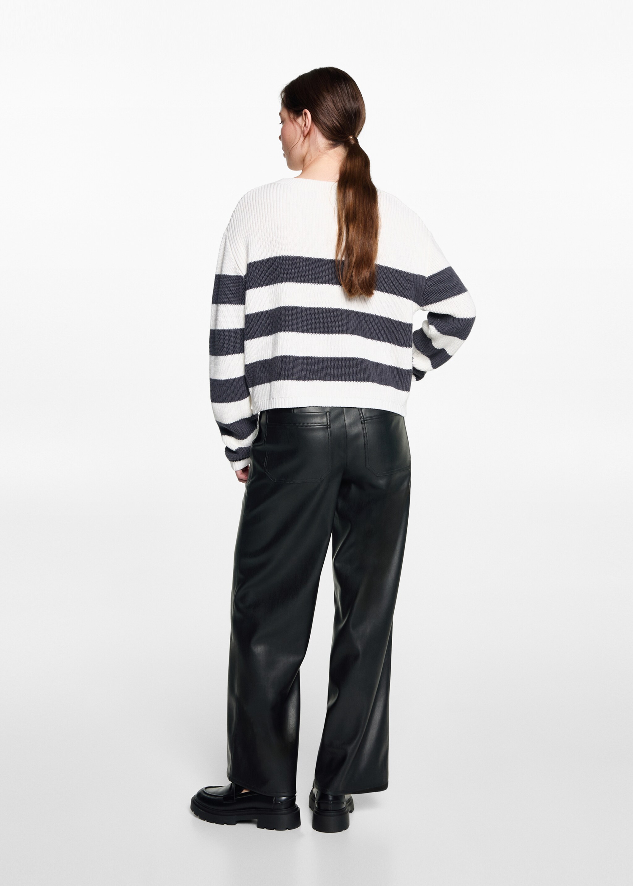 Pantalón efecto piel - Reverso del artículo, Negro. Ref: 77064058-00.