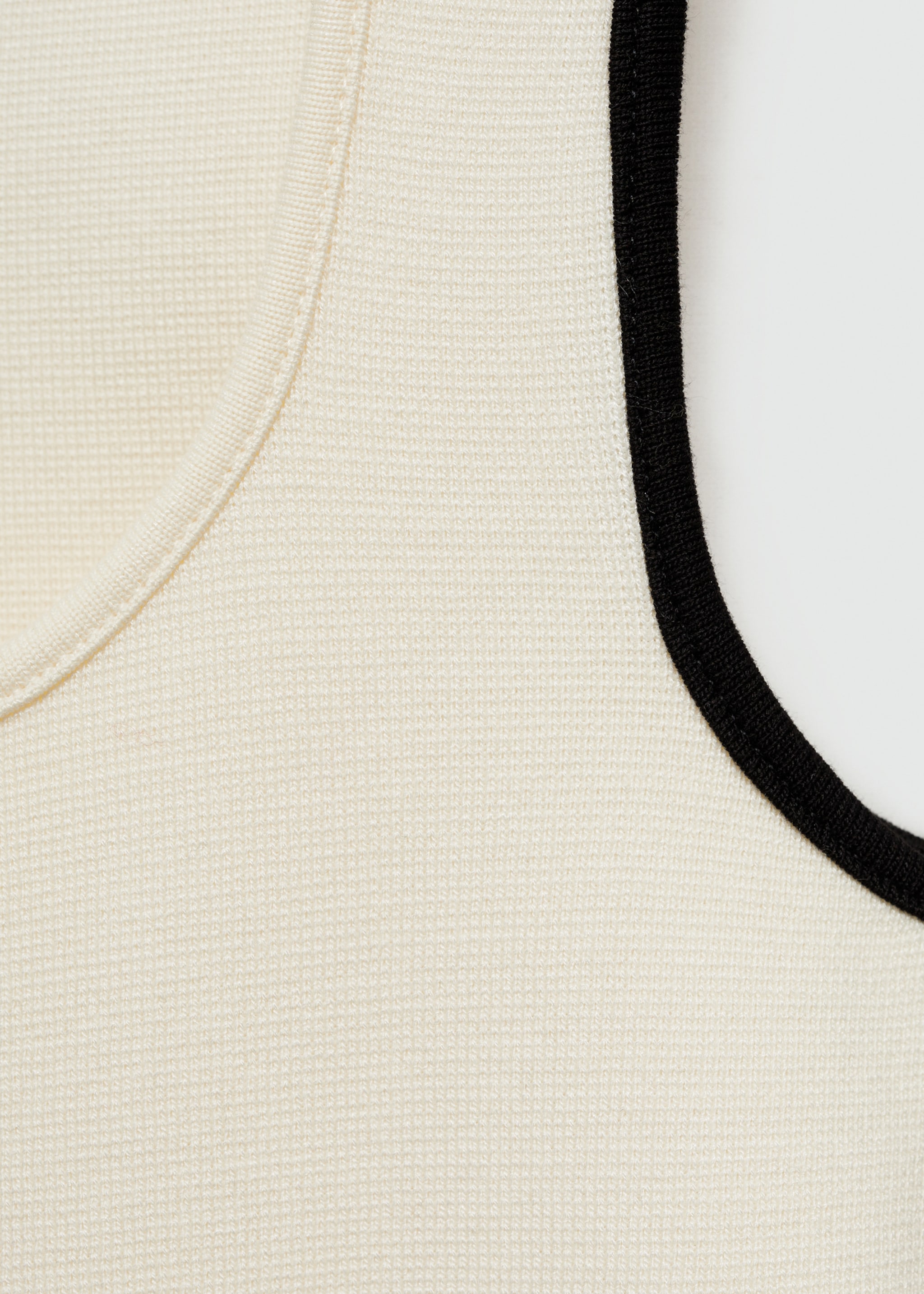 Top punt detalls contrast - Detall de l'article 0