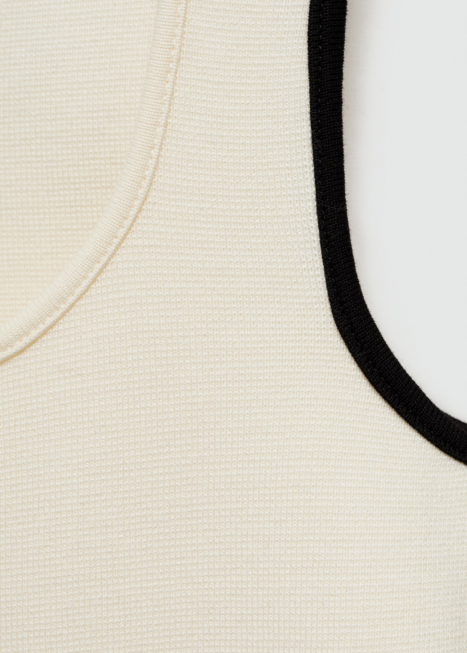Knitted top with contrast details - Details of the article 0