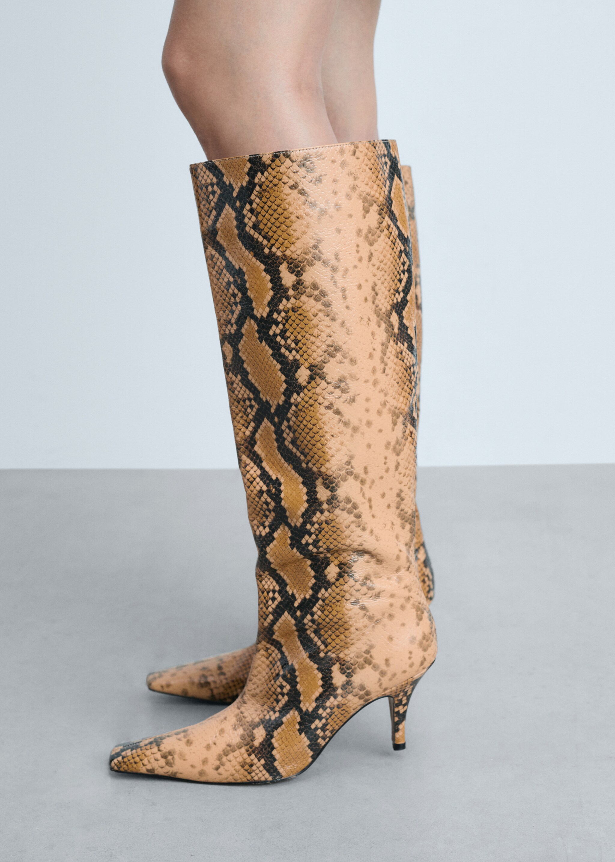 Knee-high leather boots with snake print - Details of the article 9, Beige. Ref: 77064067-00.