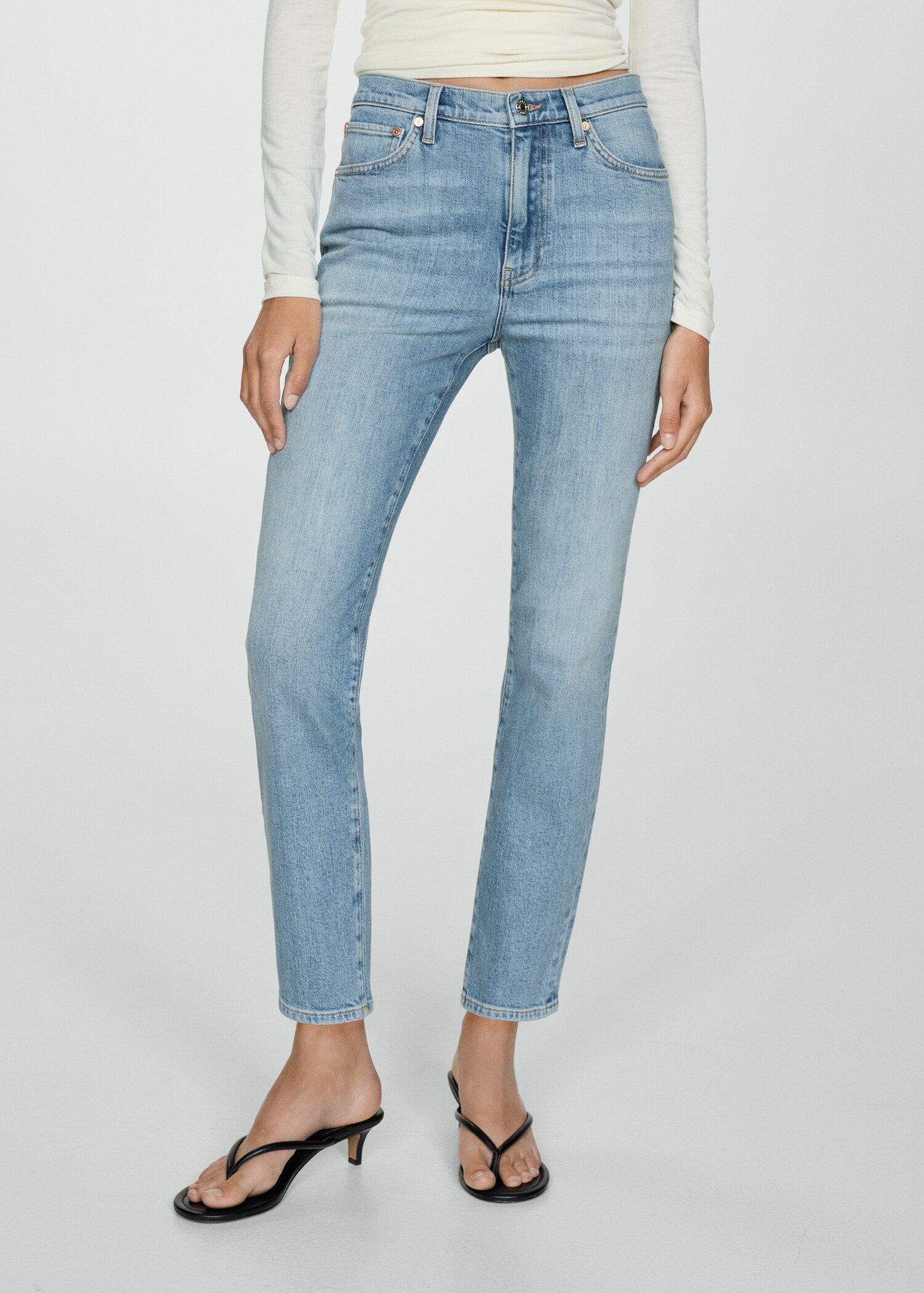 Jean Claudia slim crop - Plan moyen