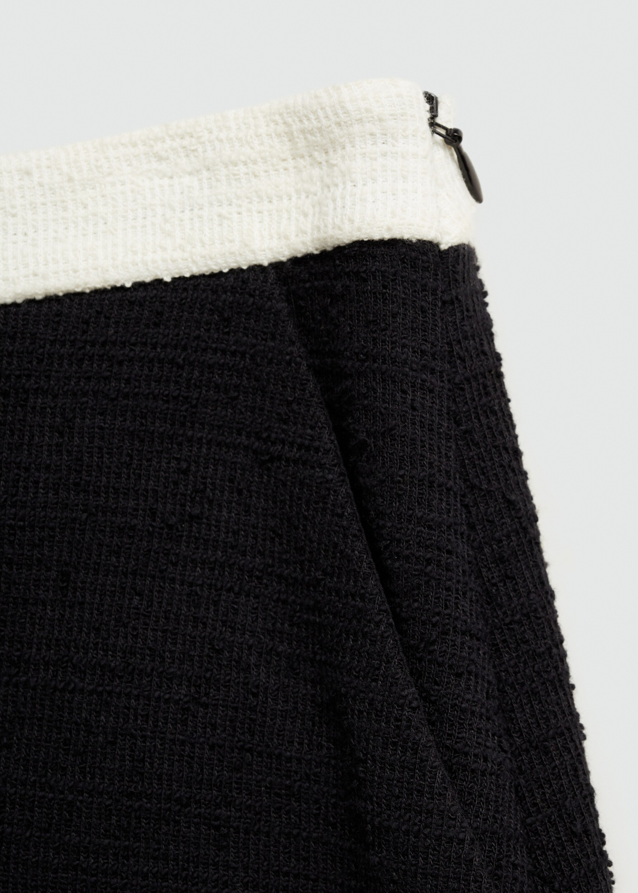 Tweed miniskirt - Details of the article 0