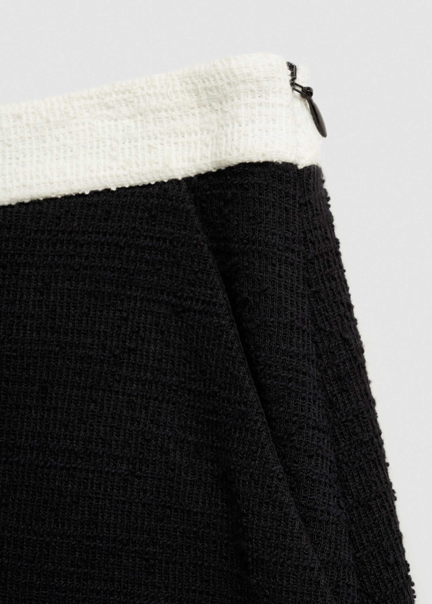 Tweed miniskirt - Details of the article 0