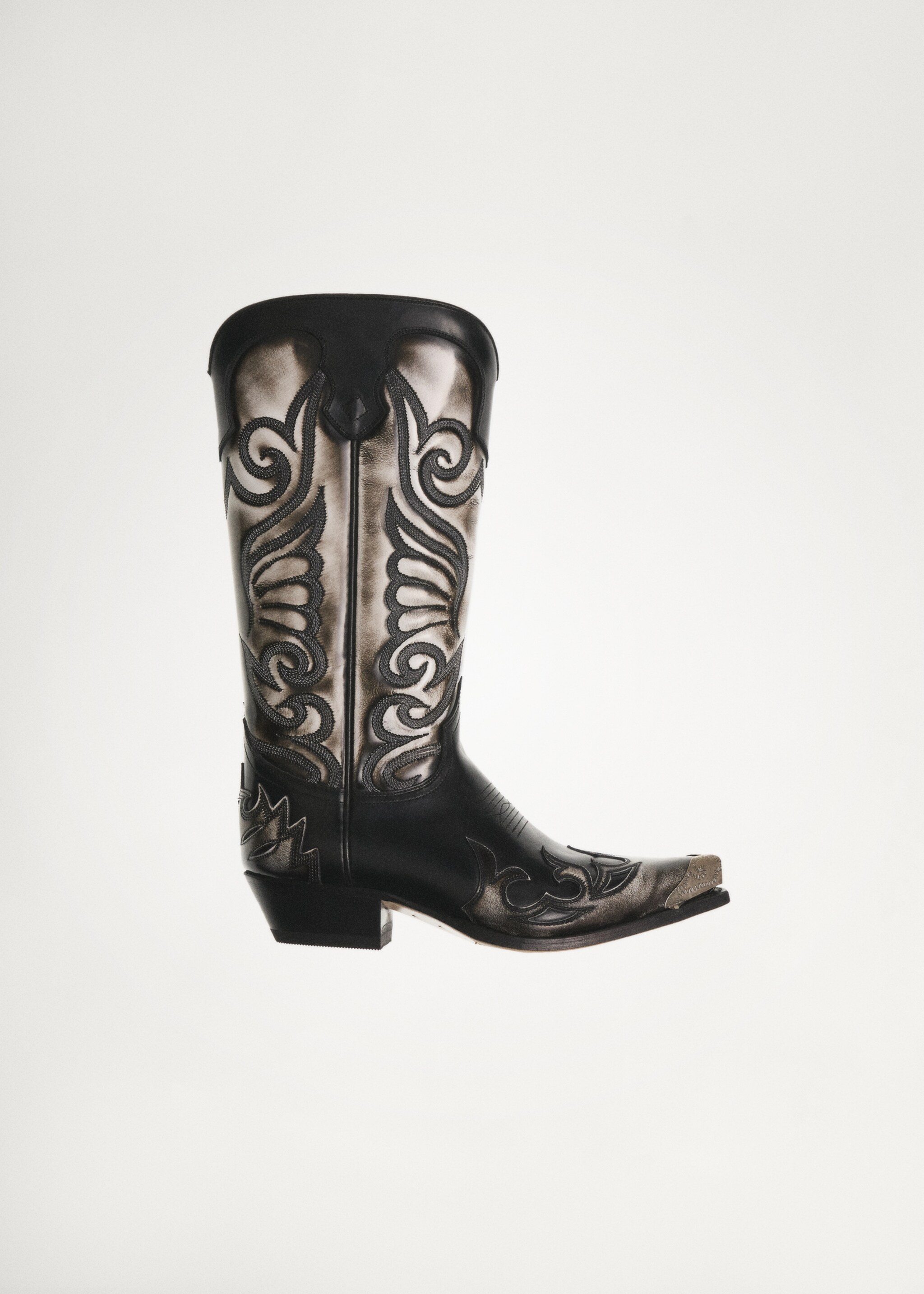 Two-tone leather cowboy boots - Details of the article 9, Brown. Ref: 77064072-00.