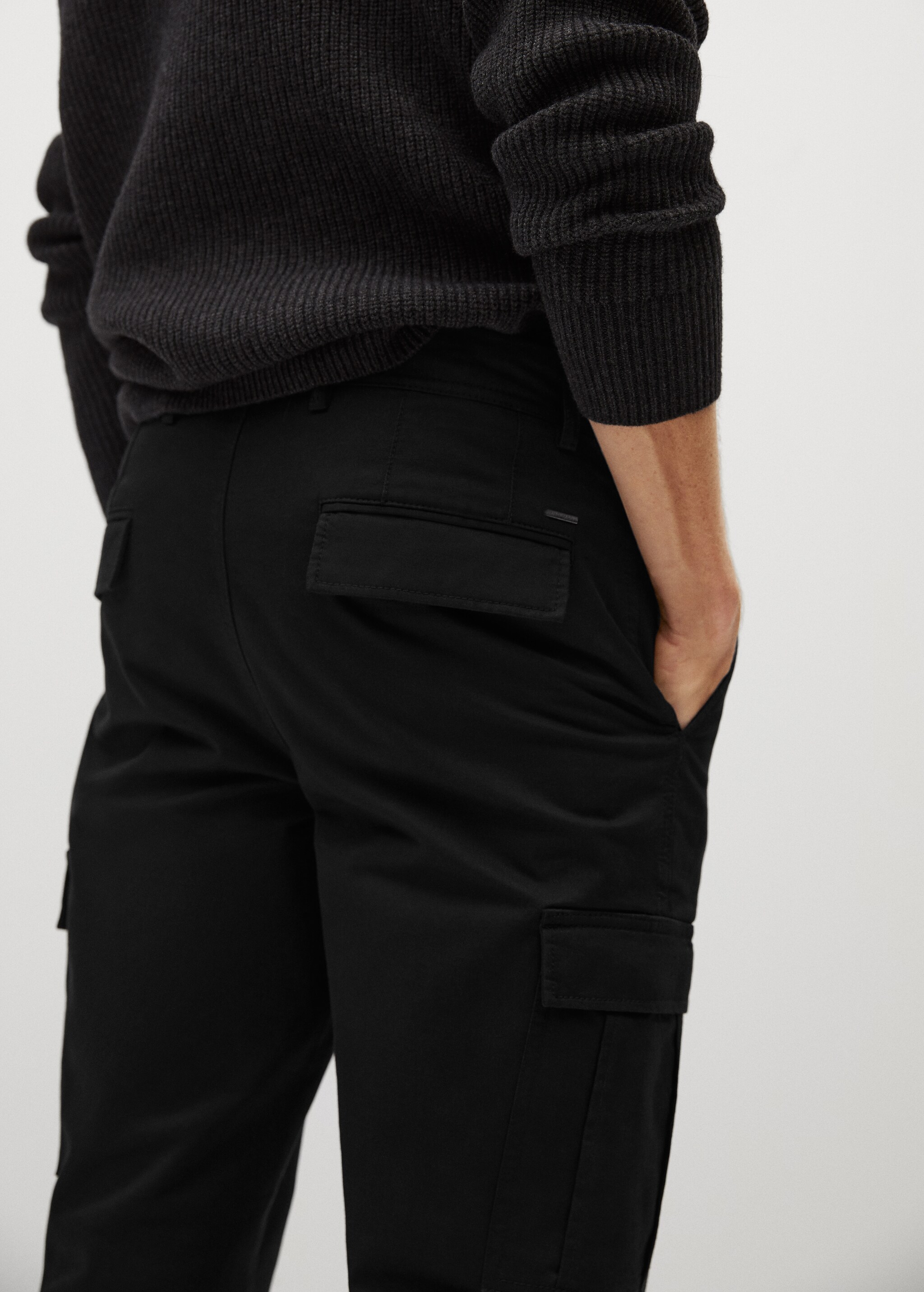 Soft-touch cargo trousers - Details of the article 3