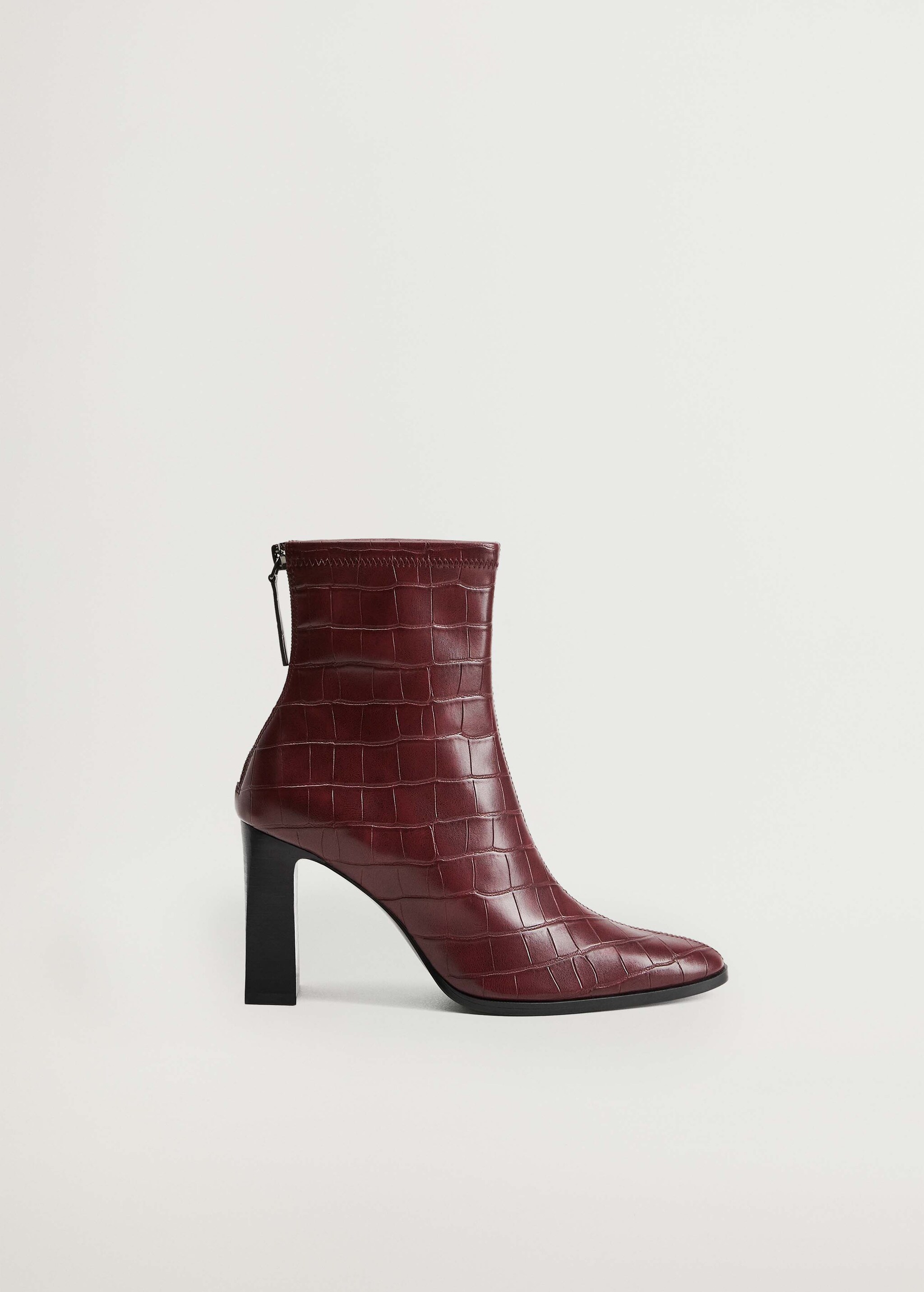 Elastic heeled ankle boot - Article without model